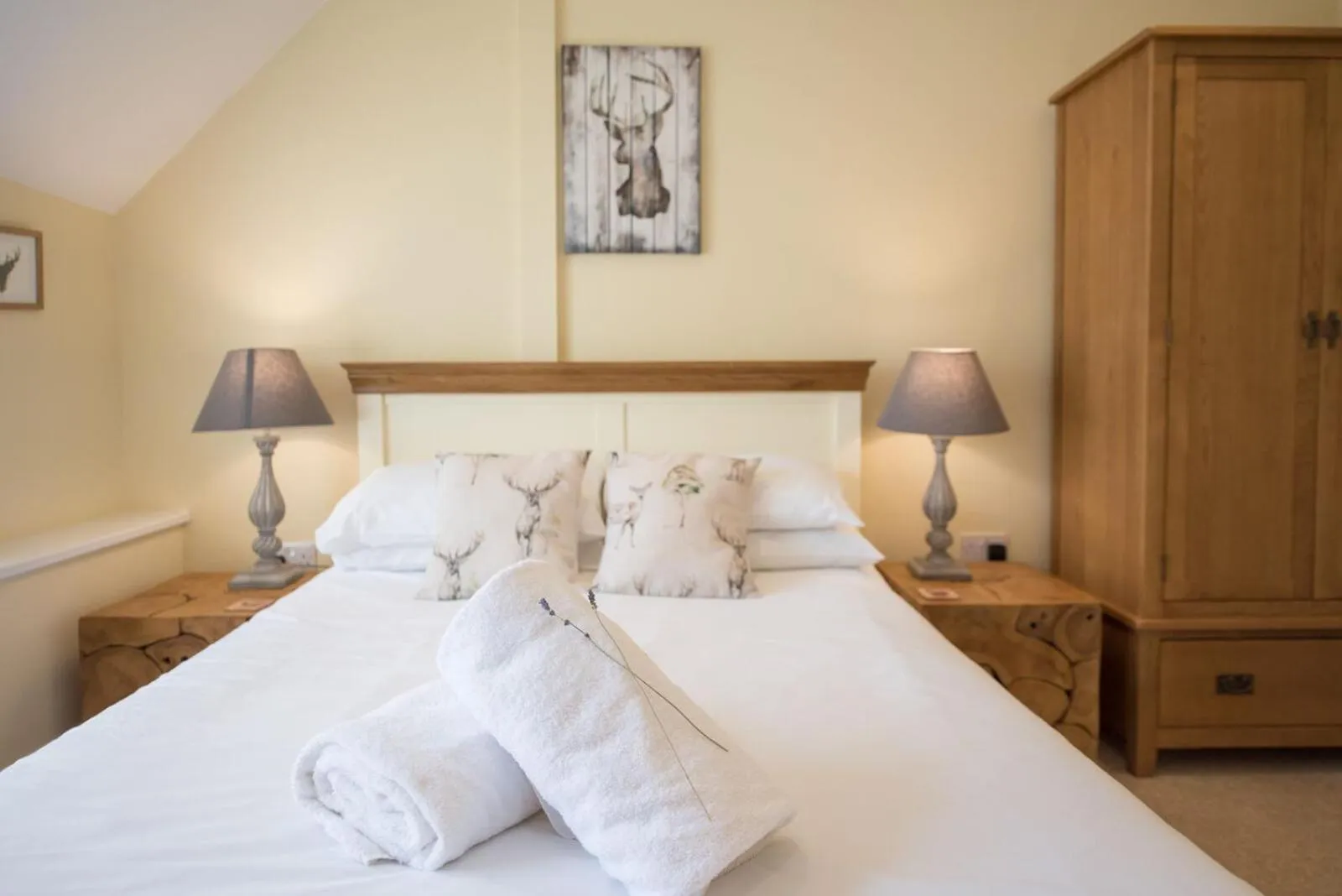 Bed in The Lodge at Broadway