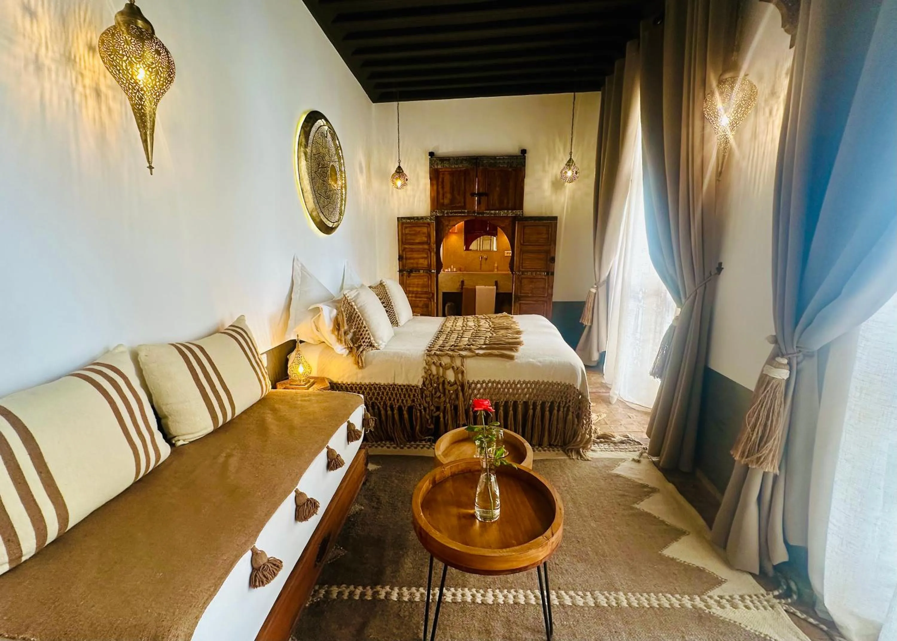 Photo of the whole room, Bed in Riad Jardin Des Sens & Spa