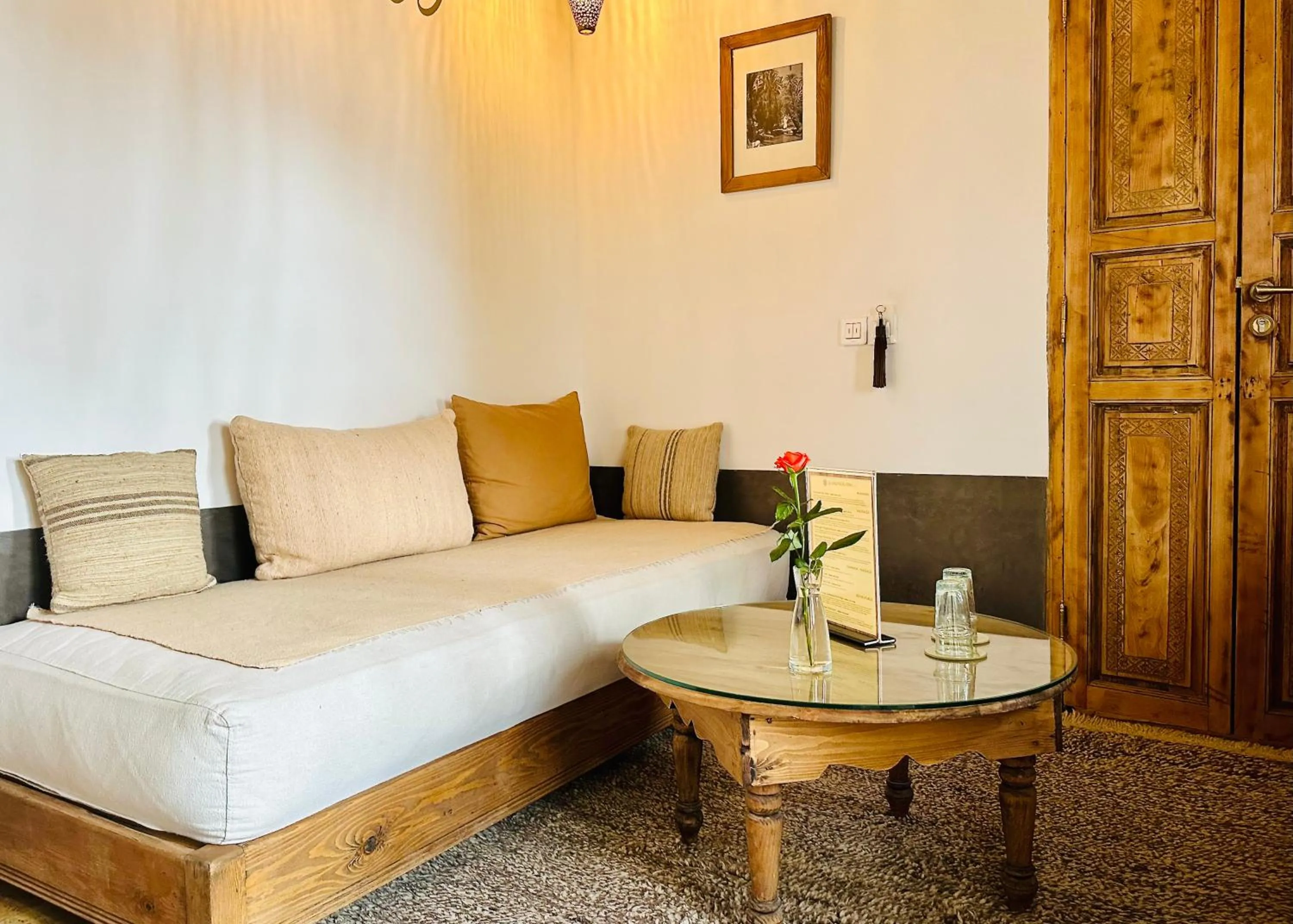 Seating area, Bed in Riad Jardin Des Sens & Spa