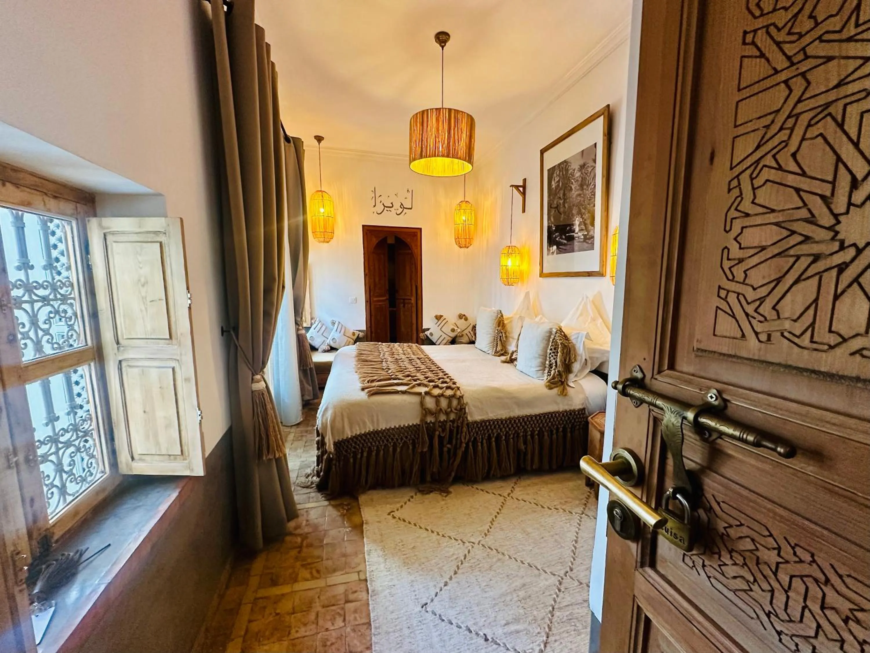 Photo of the whole room, Bed in Riad Jardin Des Sens & Spa