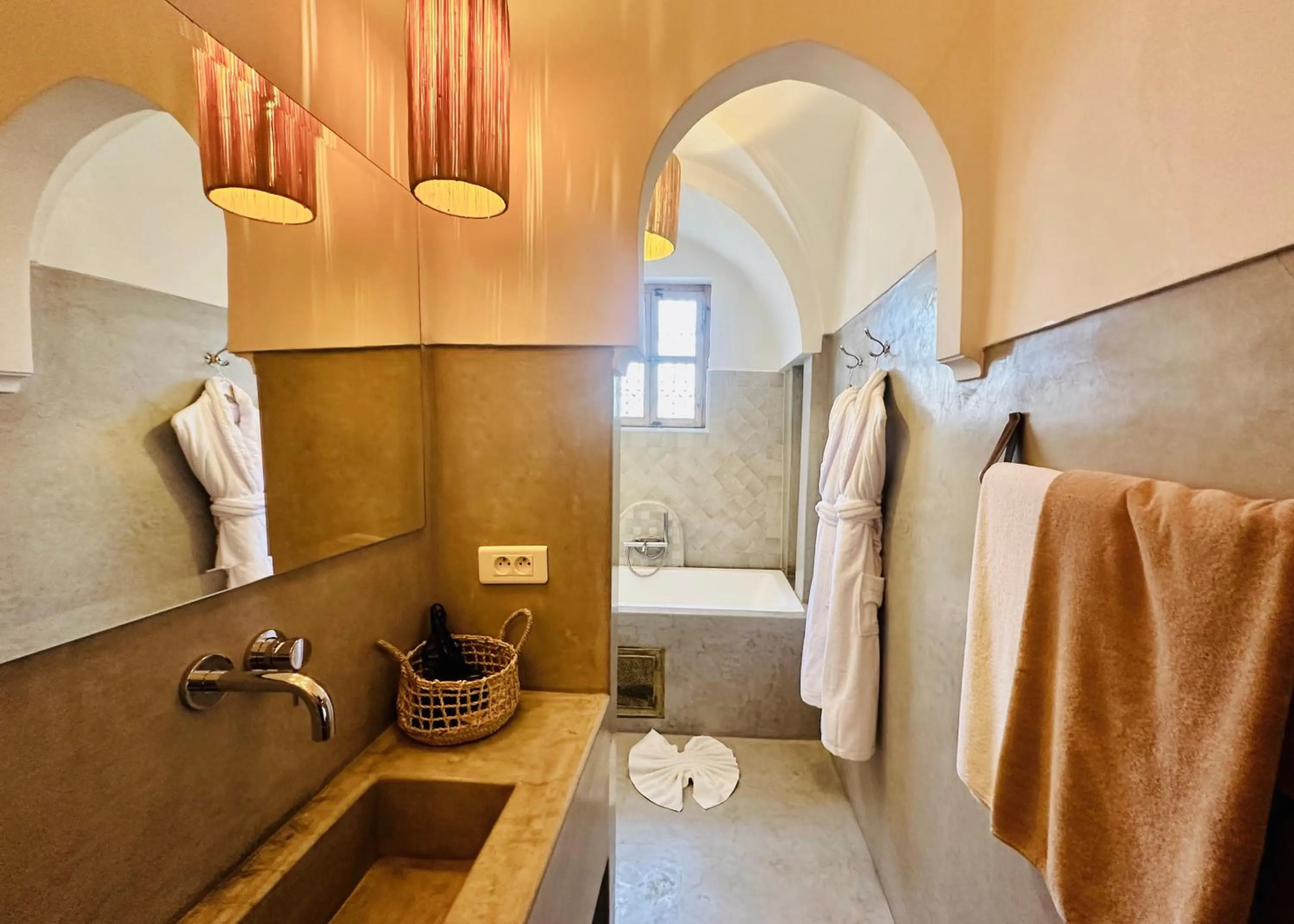 Bathroom in Riad Jardin Des Sens & Spa