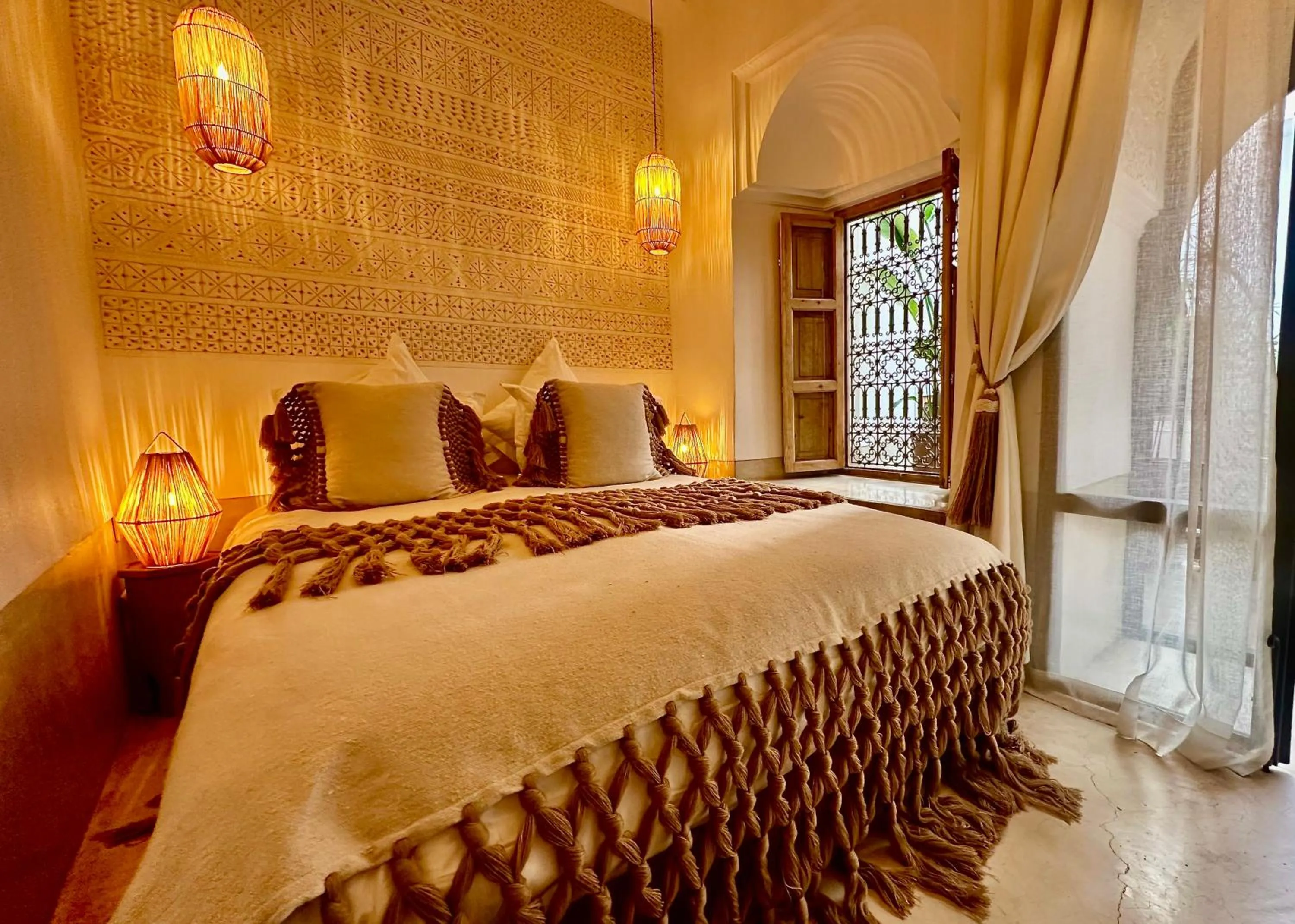 Bed in Riad Jardin Des Sens & Spa