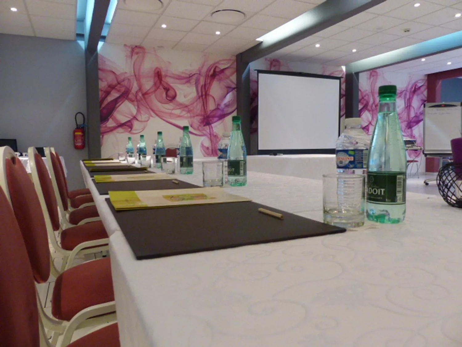 Living room in Logis Hôtel Restaurant Le Fruitier