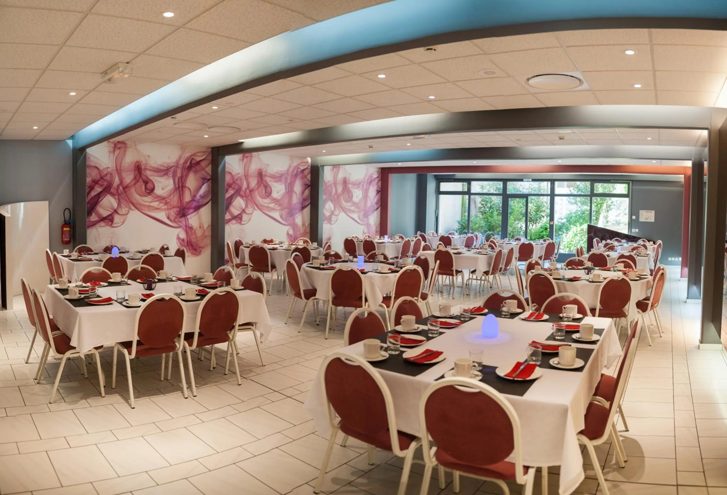 Restaurant/places to eat in Logis Hôtel Restaurant Le Fruitier