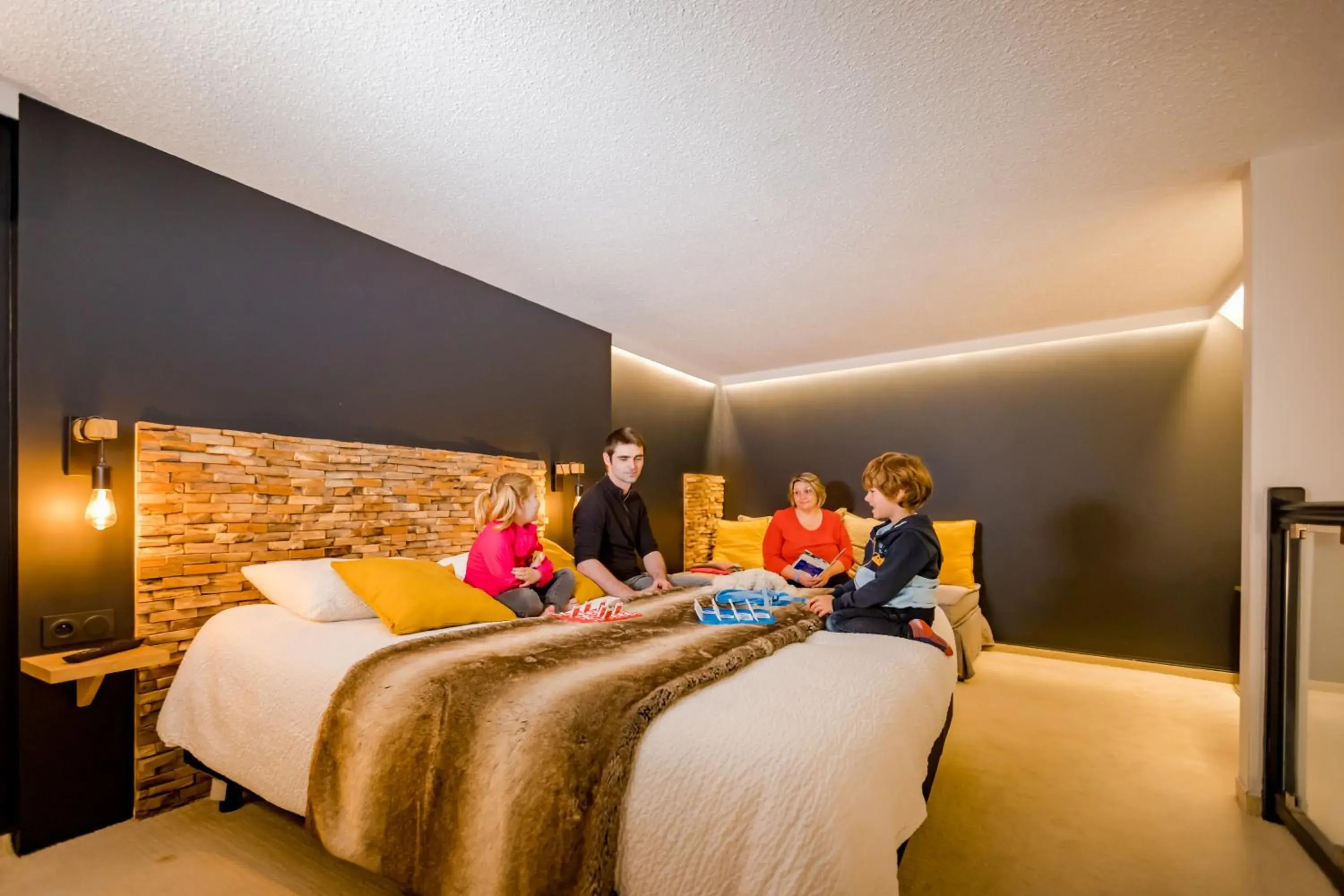 Deluxe Double Room in Logis Hôtel Restaurant Le Fruitier Deluxe Double Room in Logis Hôtel Restaurant Le Fruitier