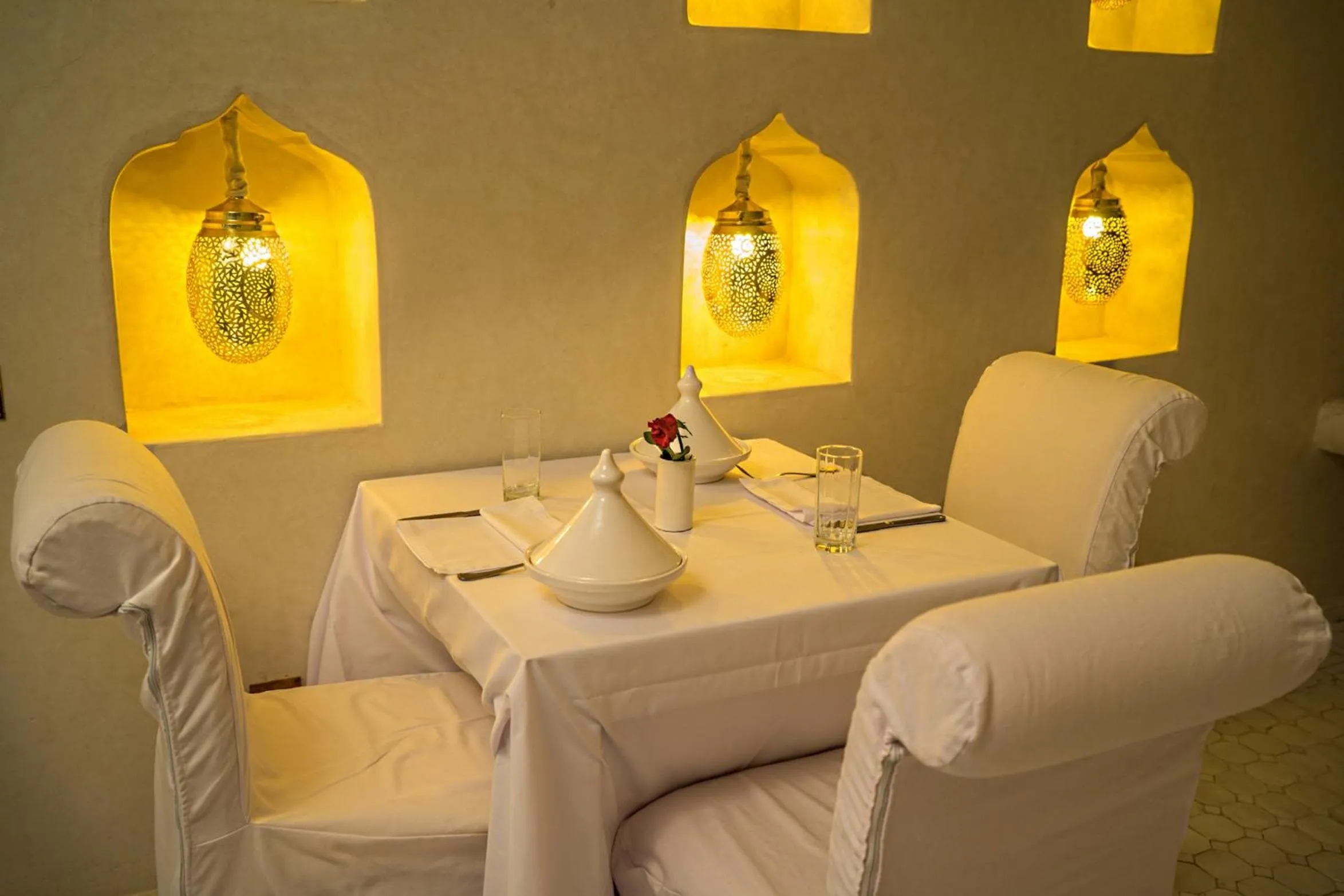 Restaurant/places to eat in Riad Palais Blanc & Spa