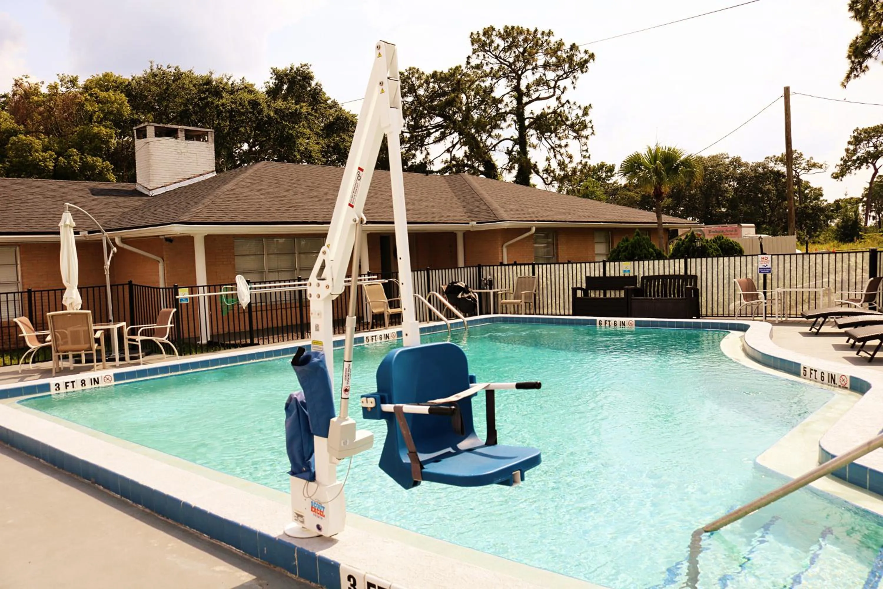 Swimming pool in Magic Key - Near Disney