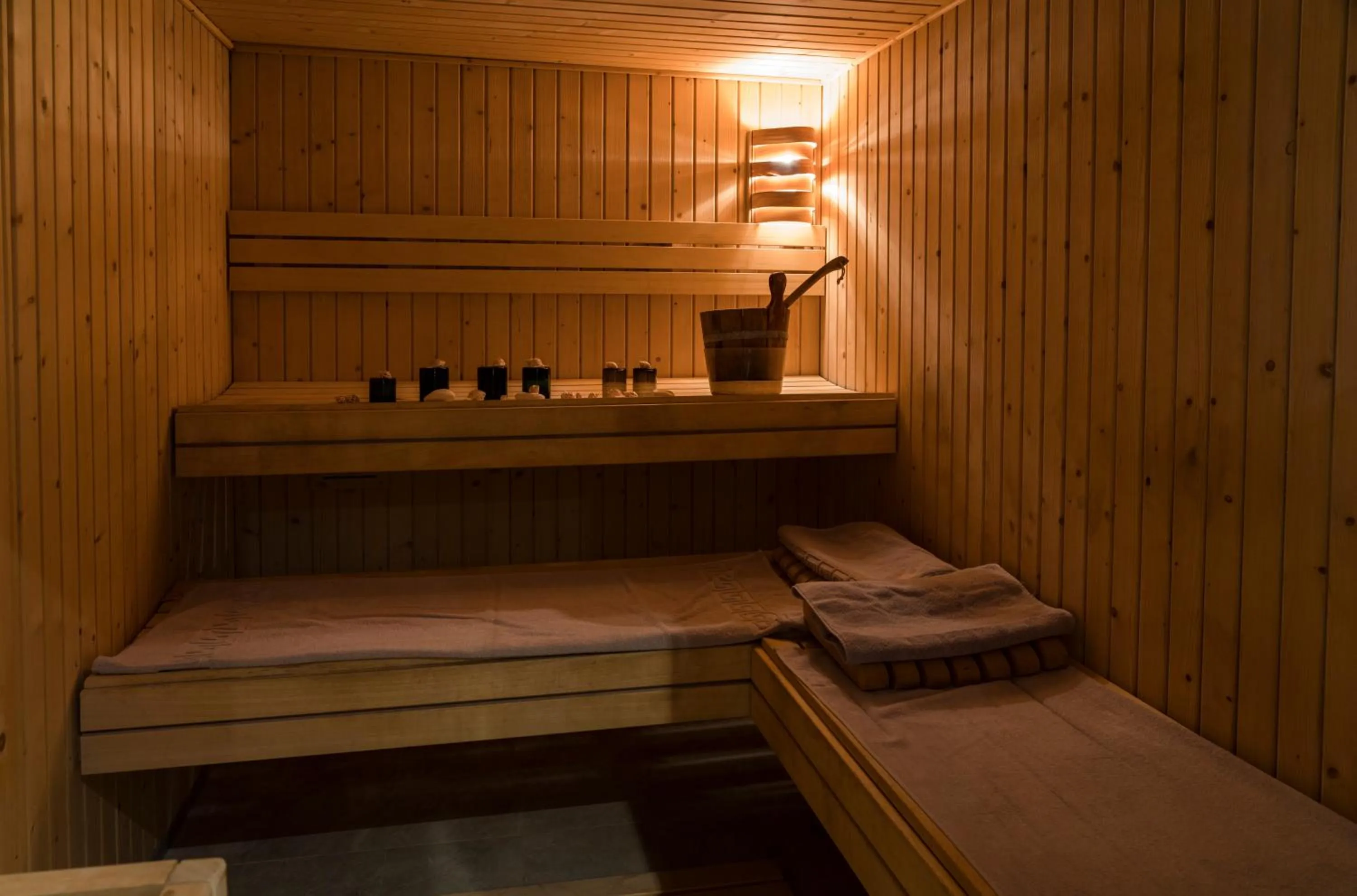 Sauna in Royal Tulip Skikda