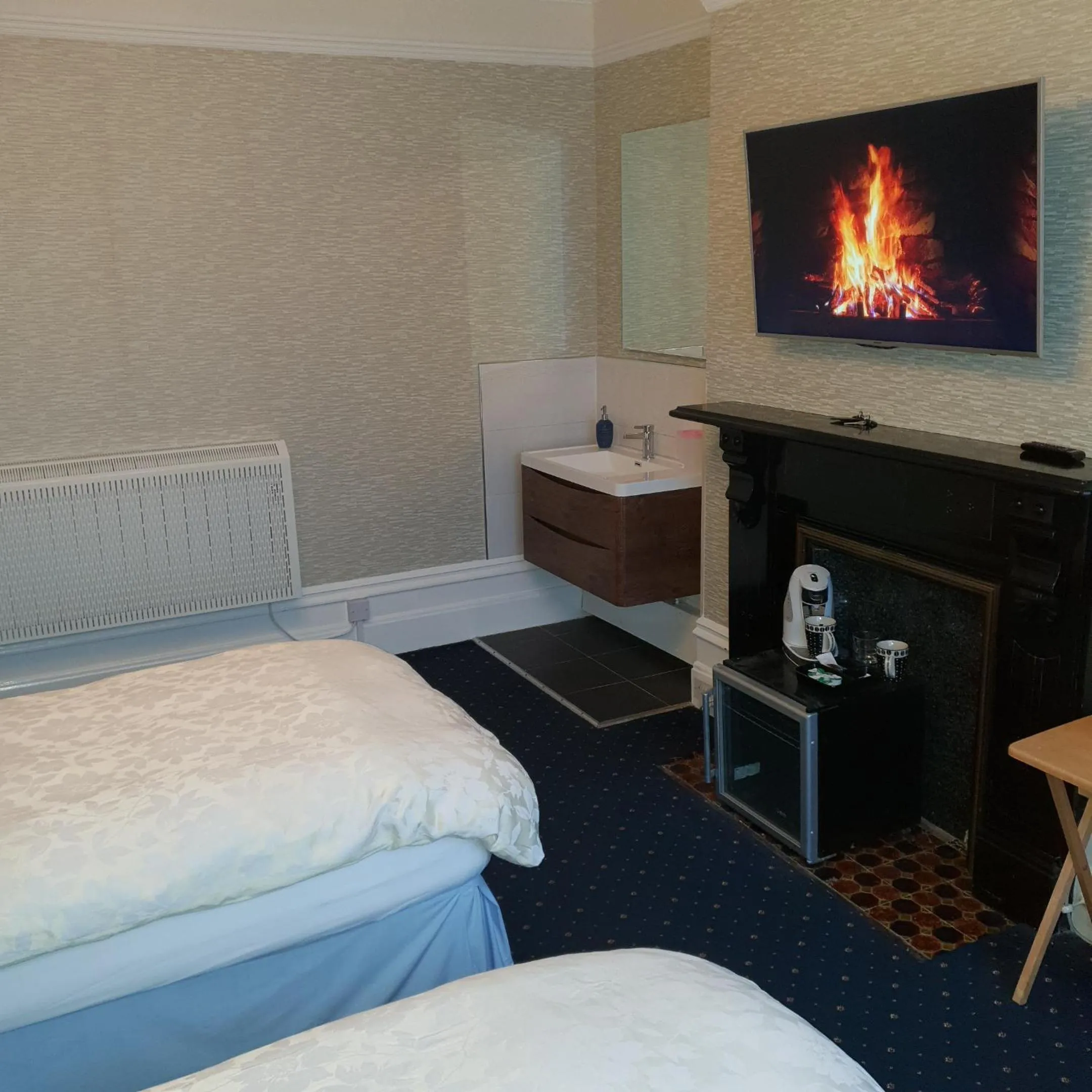 Bed in Abinger Guest House