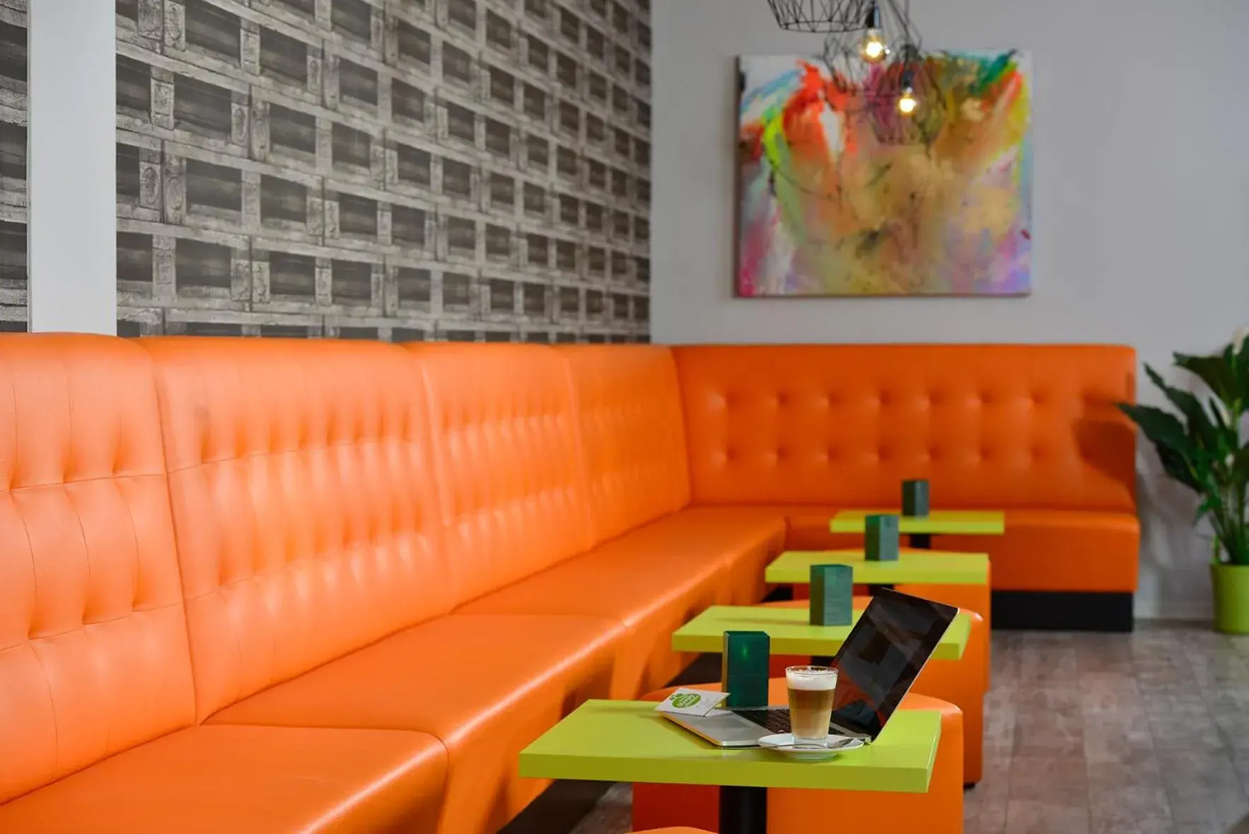 Lounge or bar in SleepySleepy Hotel Gießen Lounge or bar in SleepySleepy Hotel Gießen