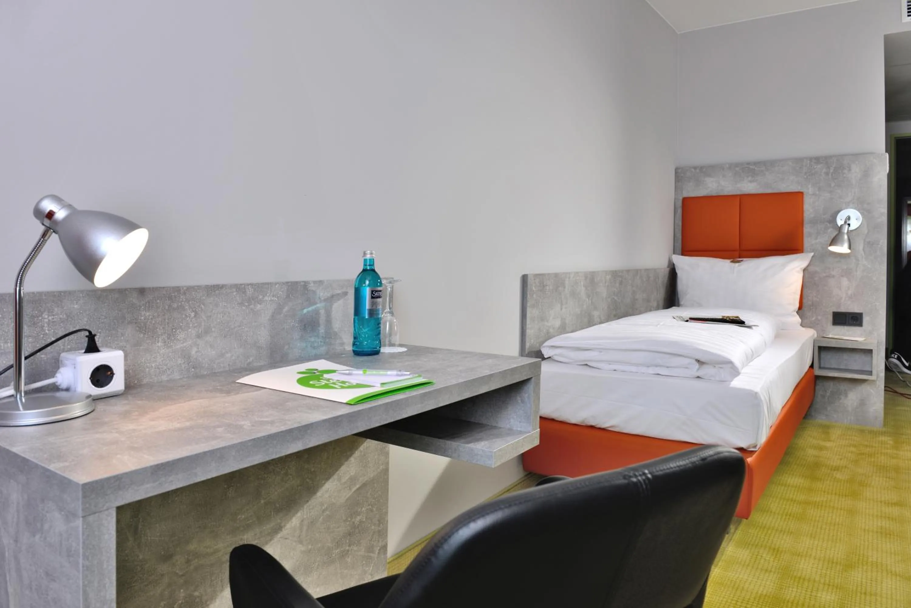 Bedroom, Bed in SleepySleepy Hotel Gießen