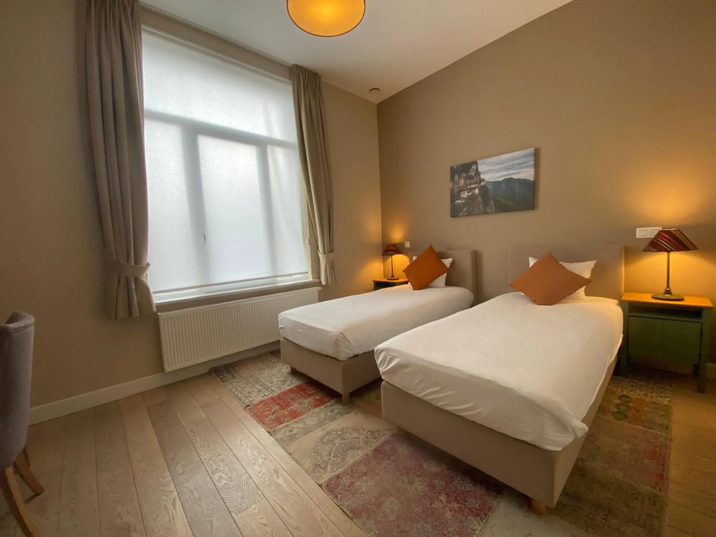 Photo of the whole room, Bed in Hooome Photo of the whole room, Bed in Hooome