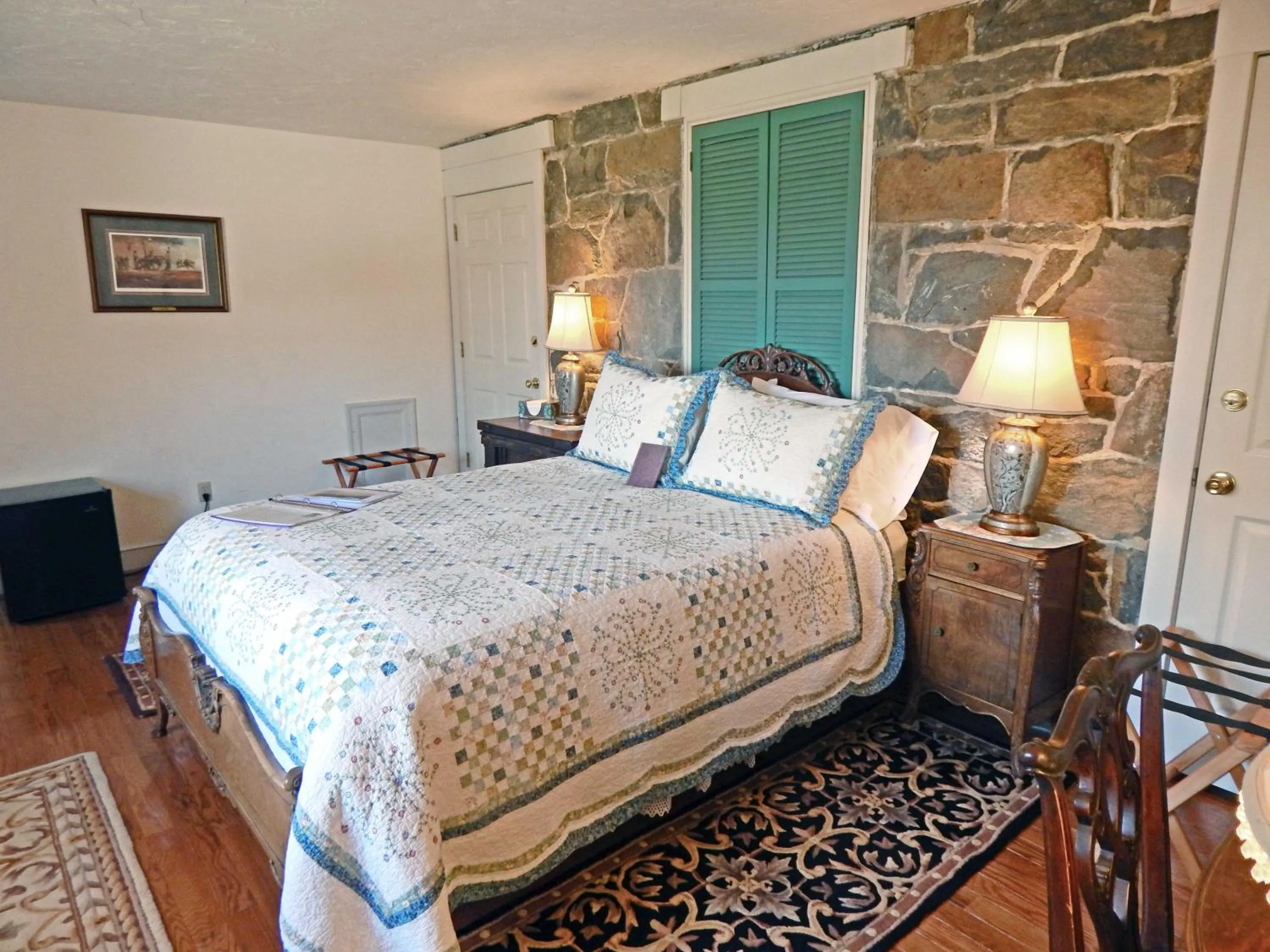 Photo of the whole room in Gettysburg Battlefield Bed & Breakfast Inn