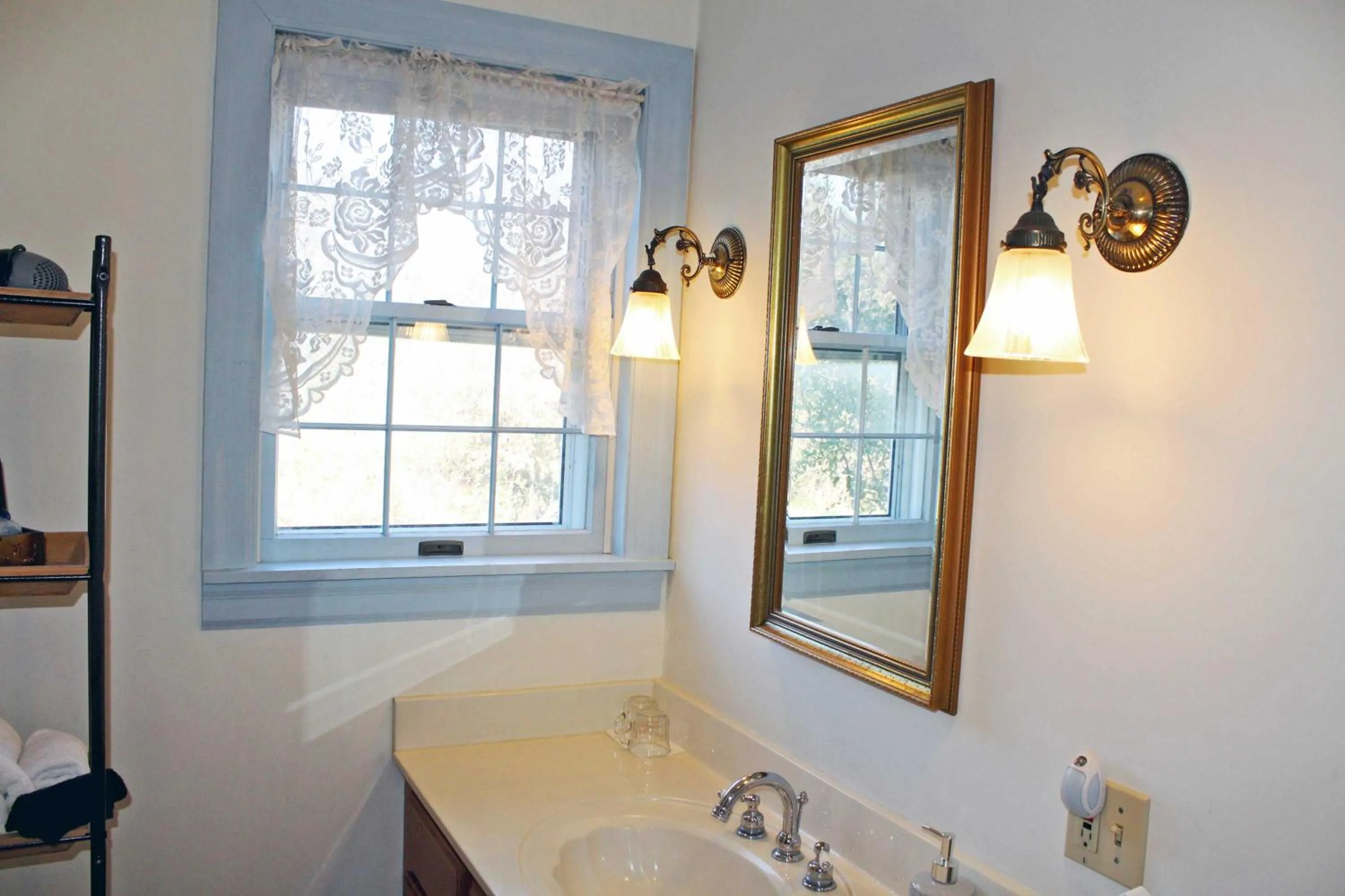 Bathroom in Gettysburg Battlefield Bed & Breakfast Inn