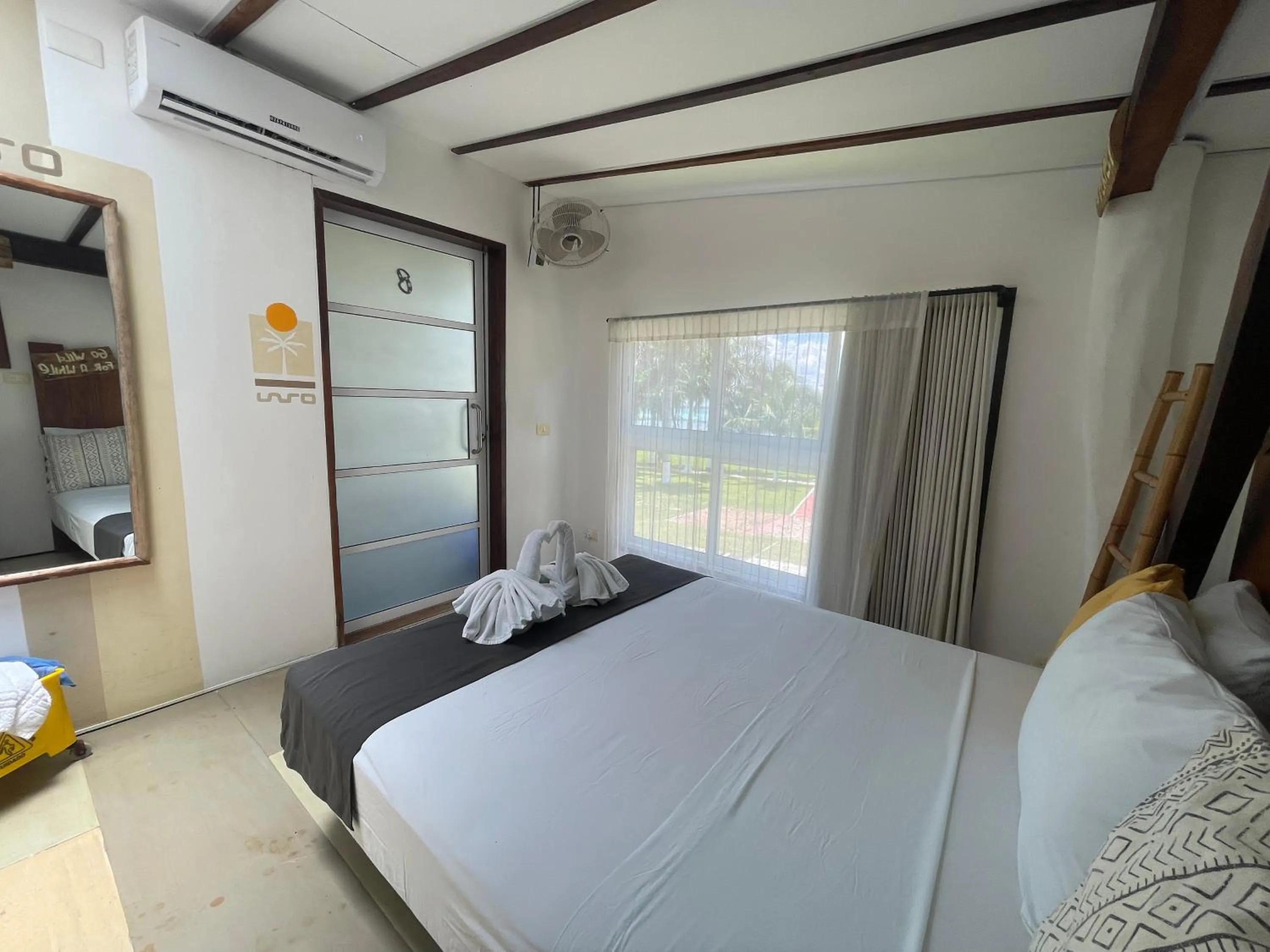 Bed in The Yak Lake House - Hostal Bacalar