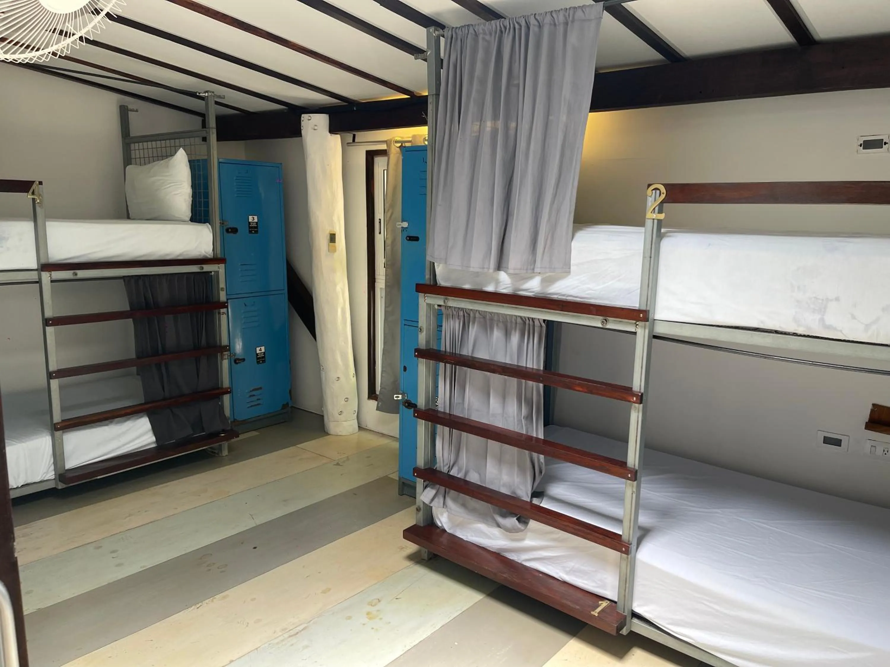 Bed in The Yak Lake House - Hostal Bacalar