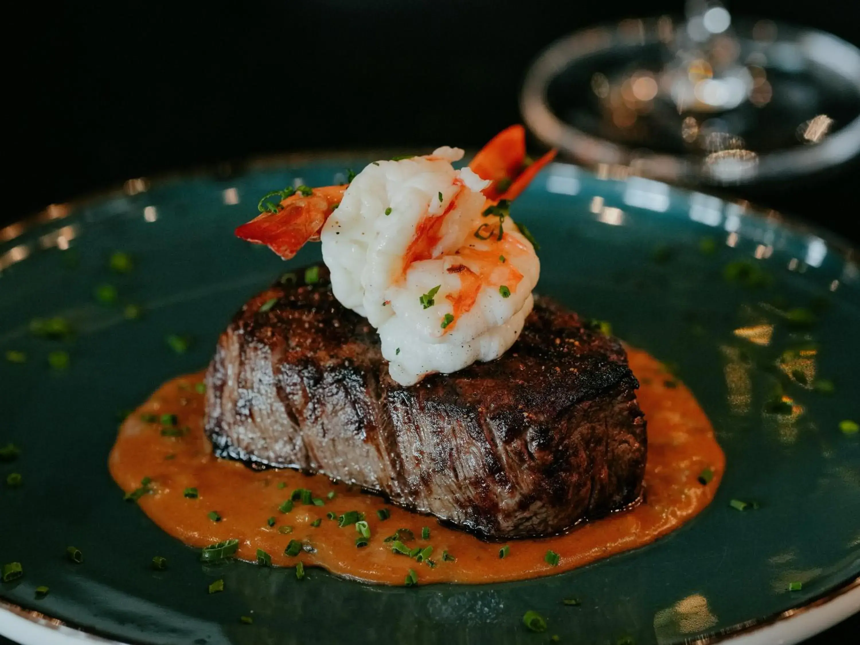 Restaurant/places to eat in OTL Gouverneur Sherbrooke Restaurant/places to eat in OTL Gouverneur Sherbrooke