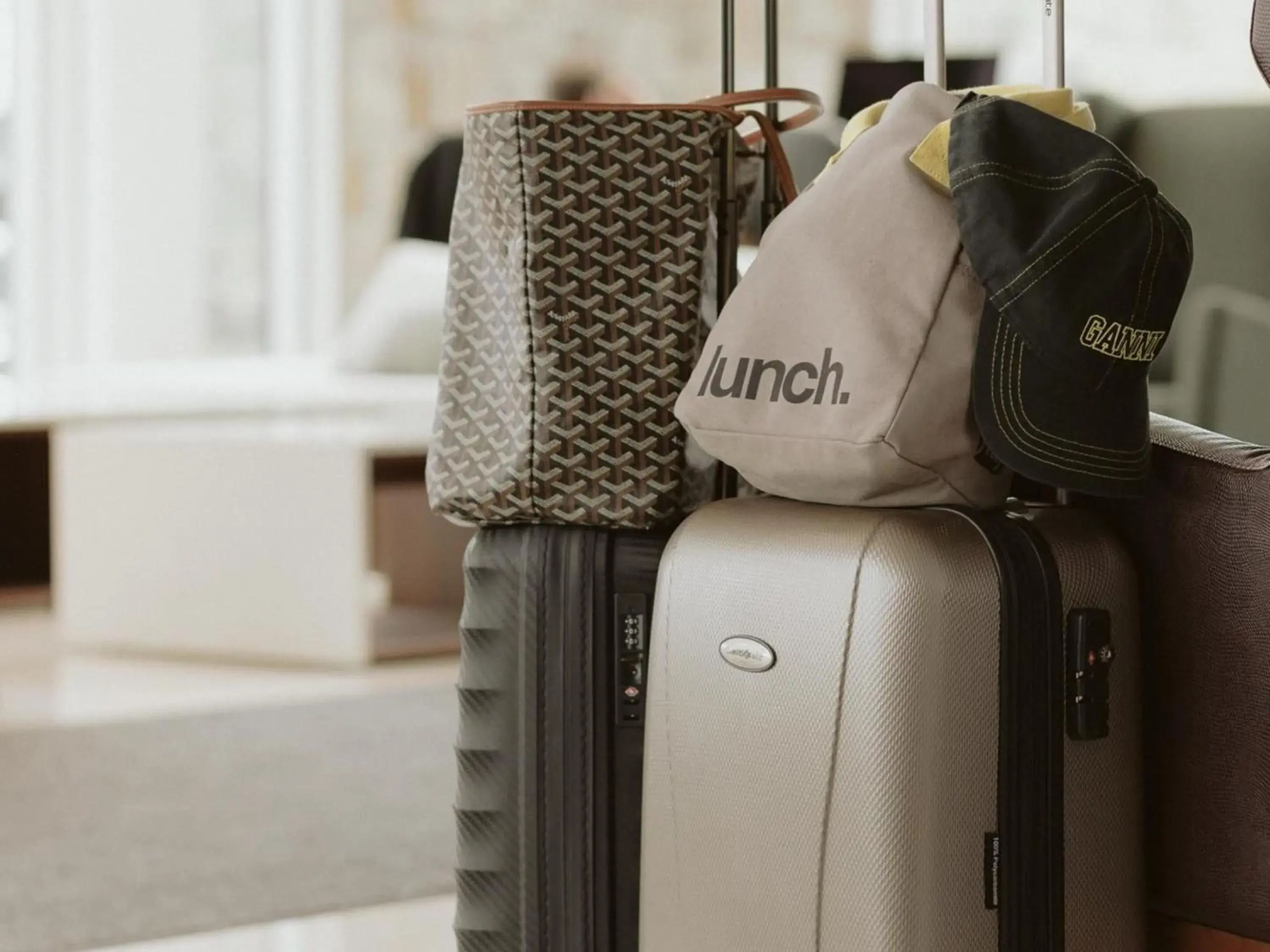 Lobby or reception in OTL Gouverneur Sherbrooke Lobby or reception in OTL Gouverneur Sherbrooke