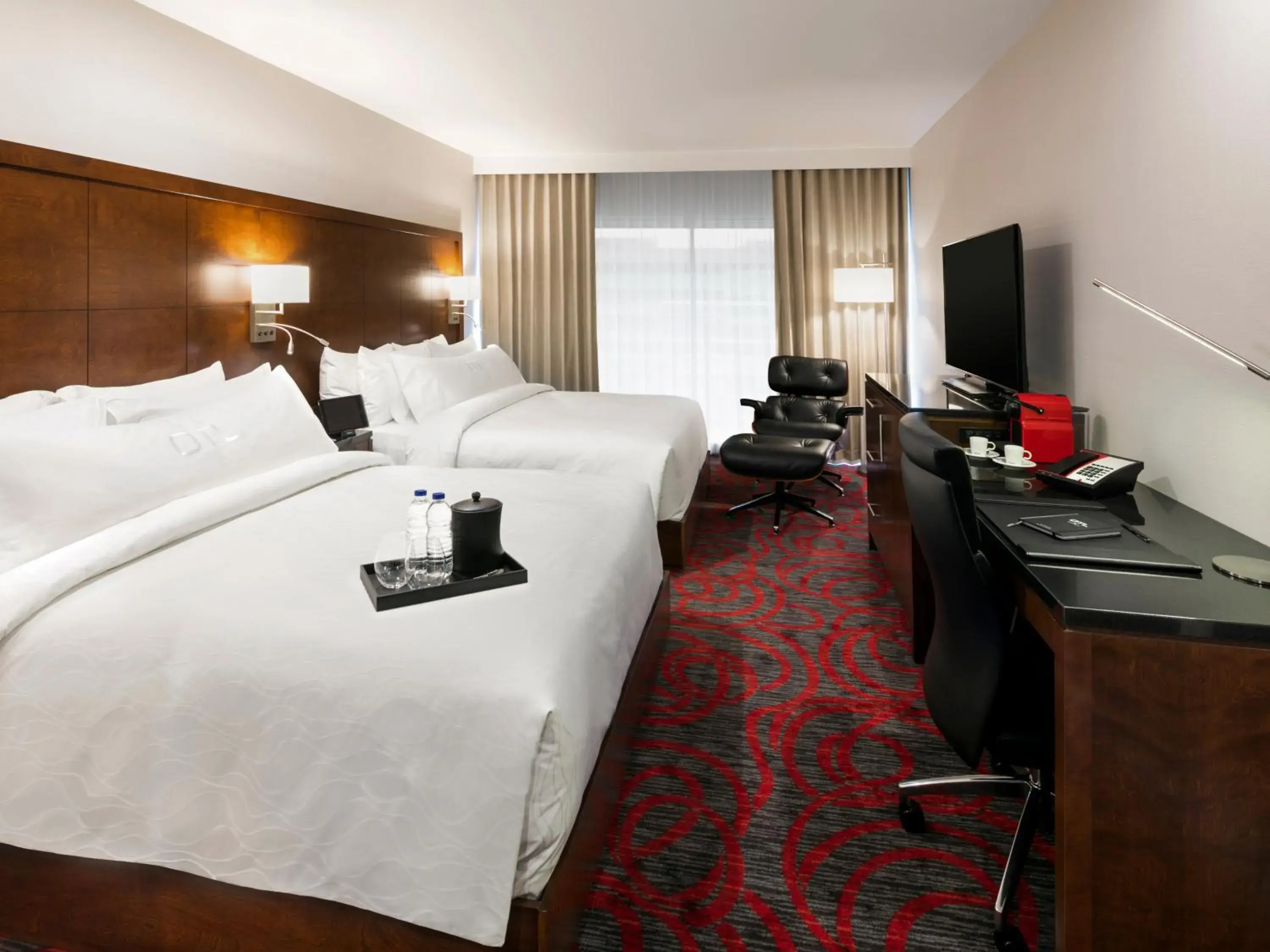 Bed in OTL Gouverneur Sherbrooke Bed in OTL Gouverneur Sherbrooke