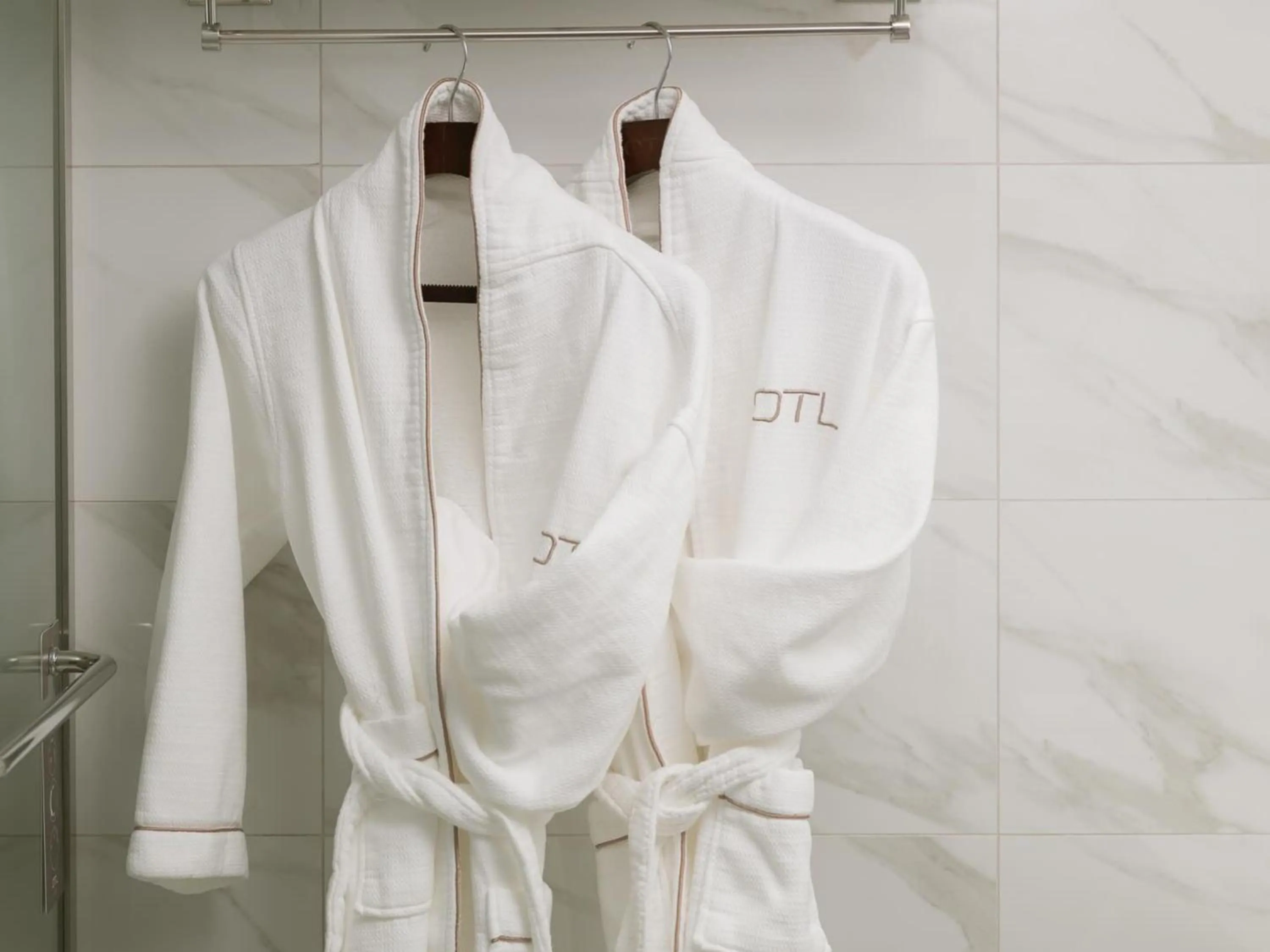 Bathroom in OTL Gouverneur Sherbrooke