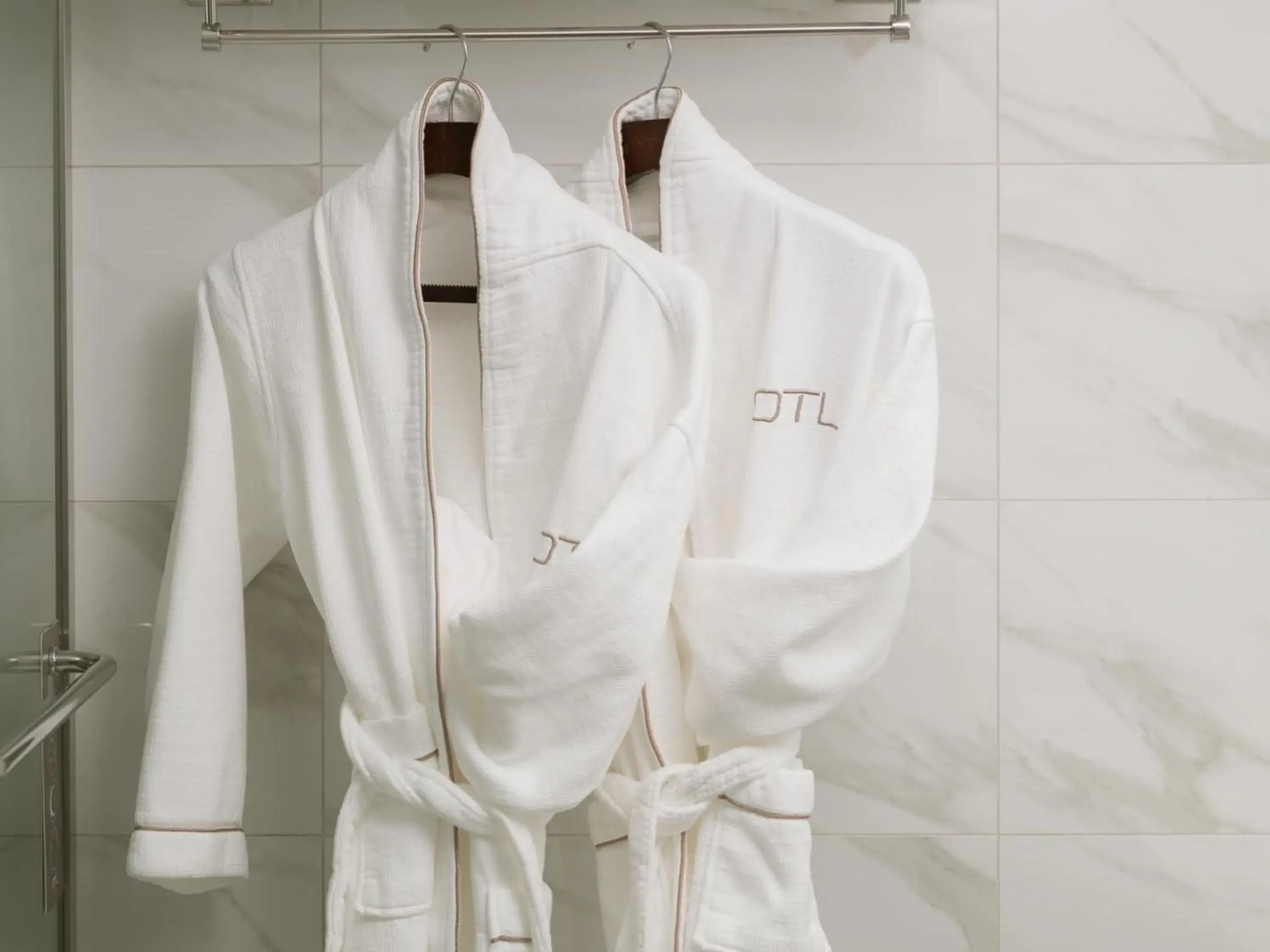 Bathroom in OTL Gouverneur Sherbrooke Bathroom in OTL Gouverneur Sherbrooke