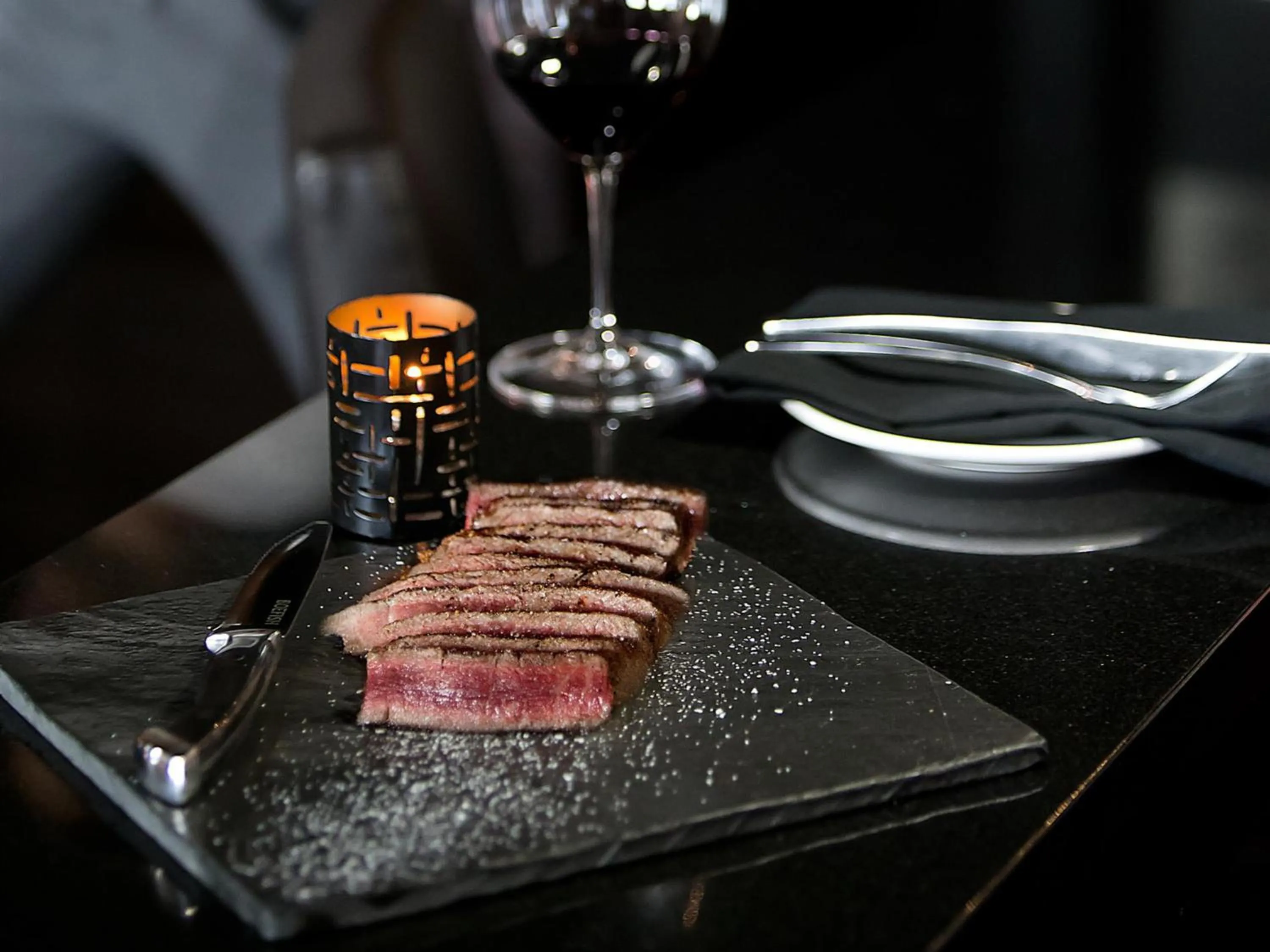 Restaurant/places to eat in OTL Gouverneur Sherbrooke