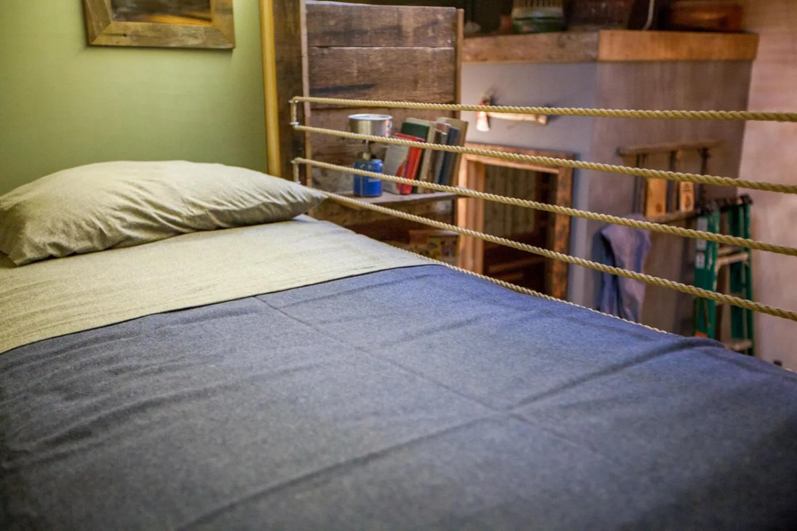 Bed in PodShare East Hollywood