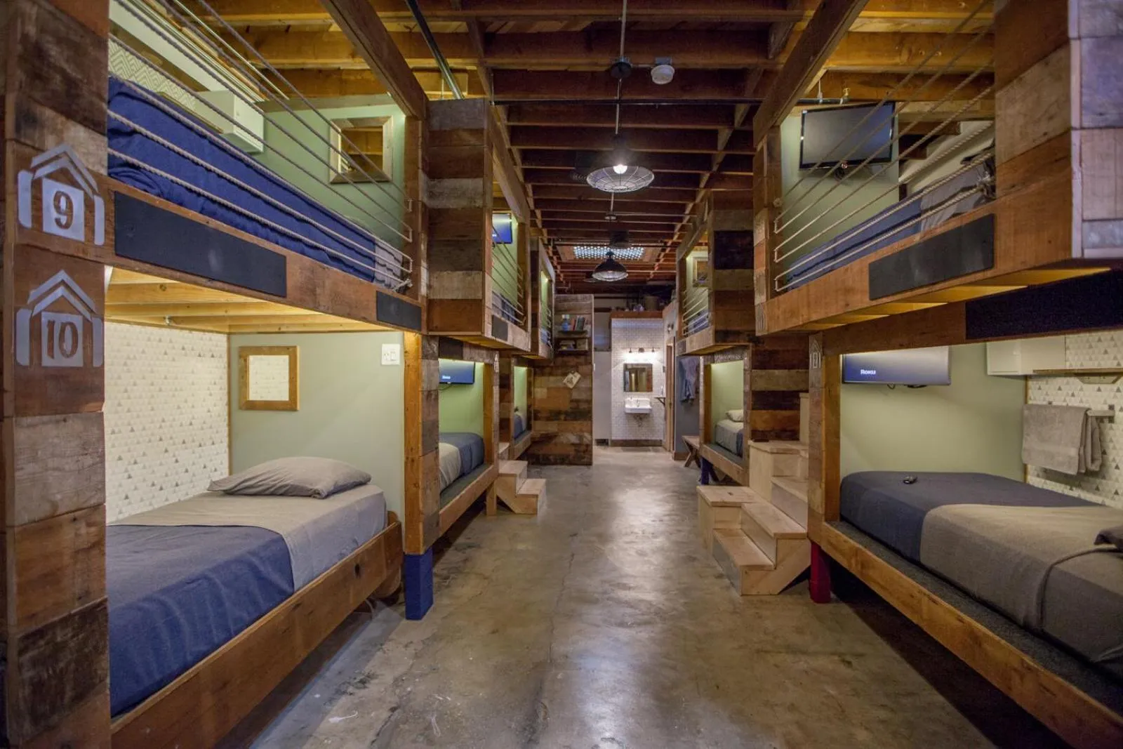 Photo of the whole room, Bed in PodShare East Hollywood
