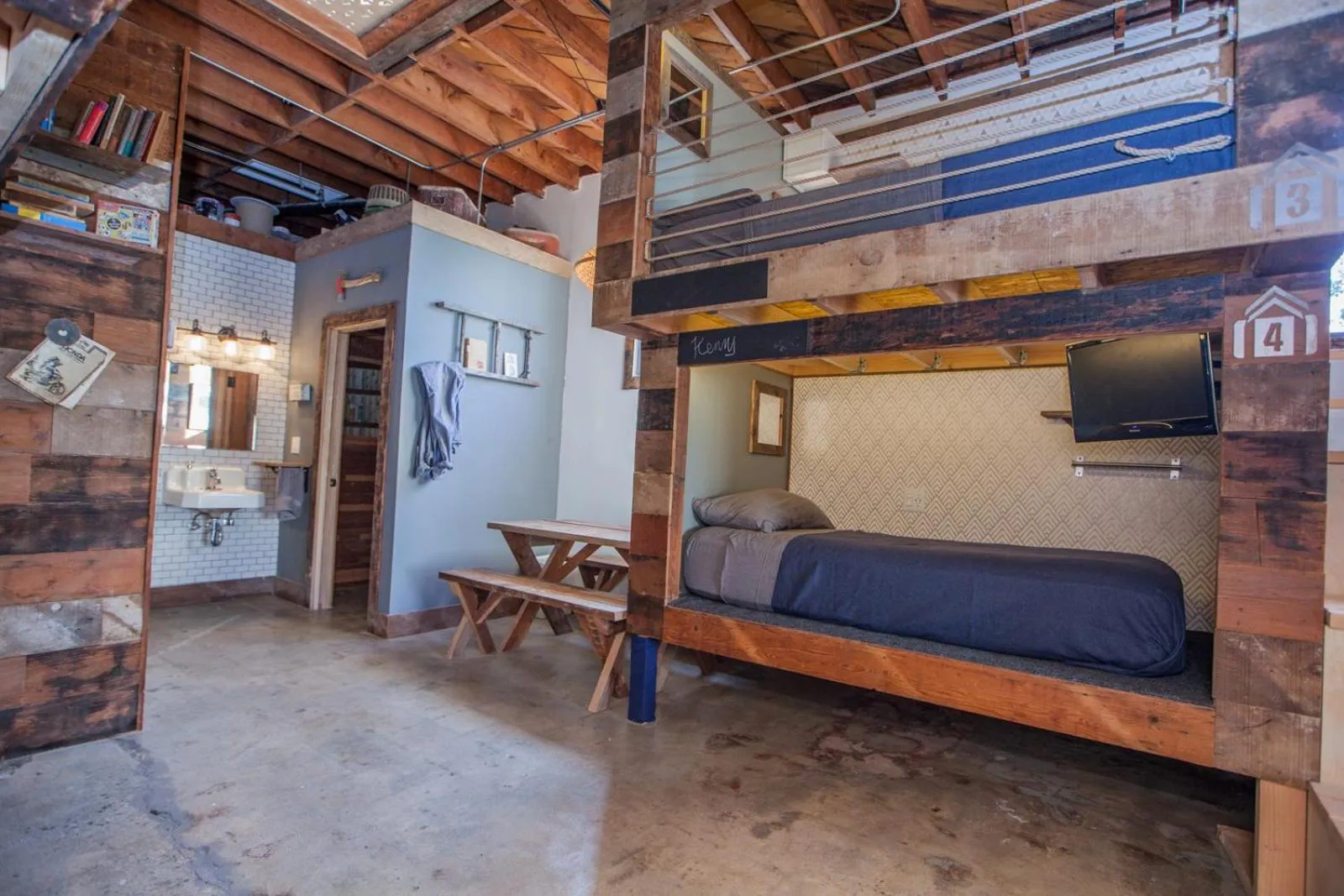 Living room, Bed in PodShare East Hollywood