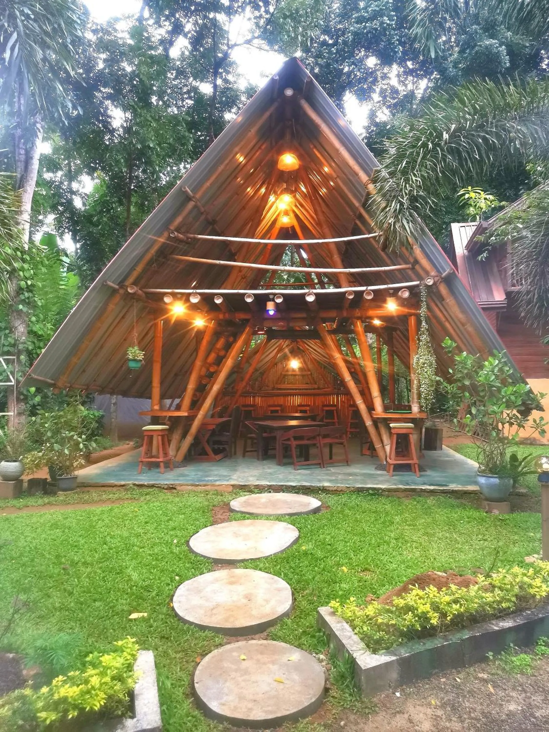 Property building in Kandy Cabana