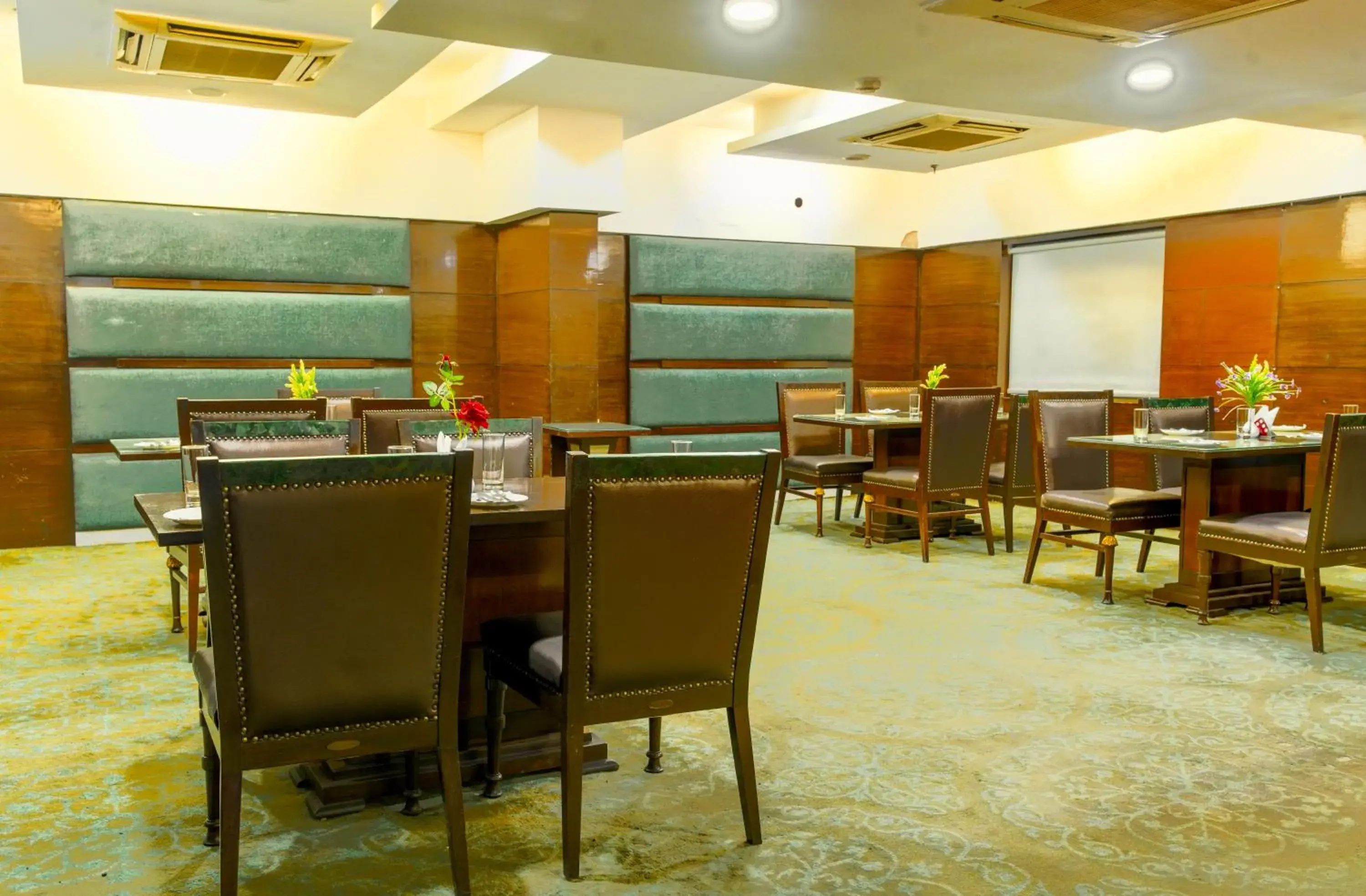 Restaurant/places to eat in Gis Select Banjara Hill Restaurant/places to eat in Gis Select Banjara Hill