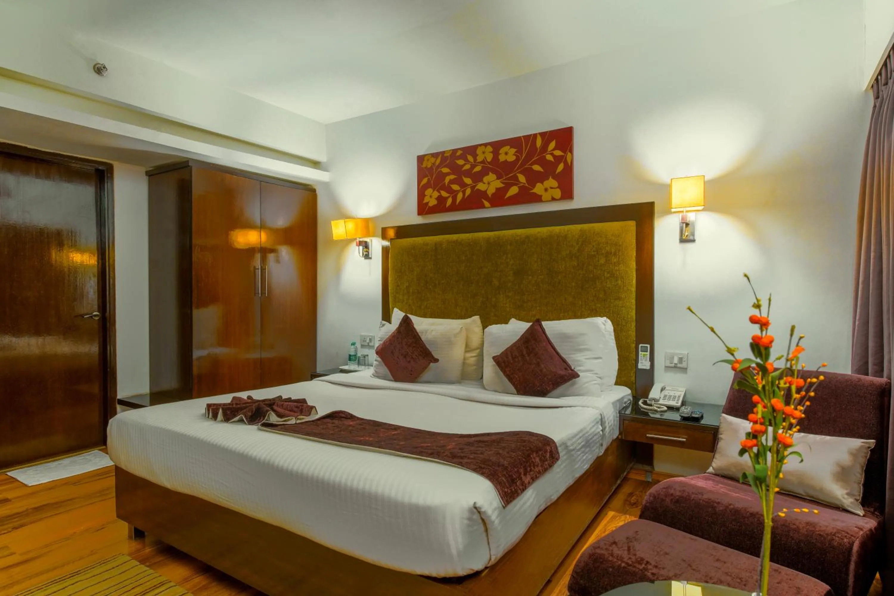 Bed in Gis Select Banjara Hill