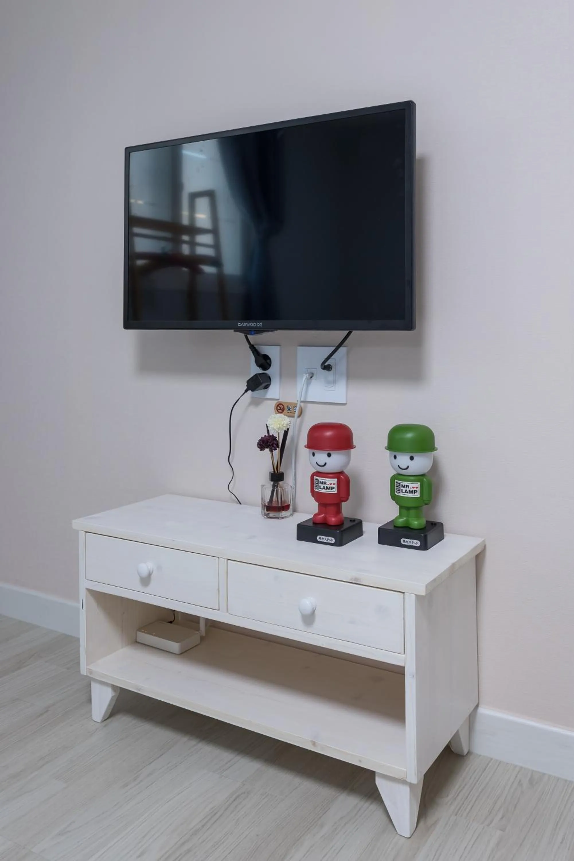 TV and multimedia in DreamTrip Guesthouse