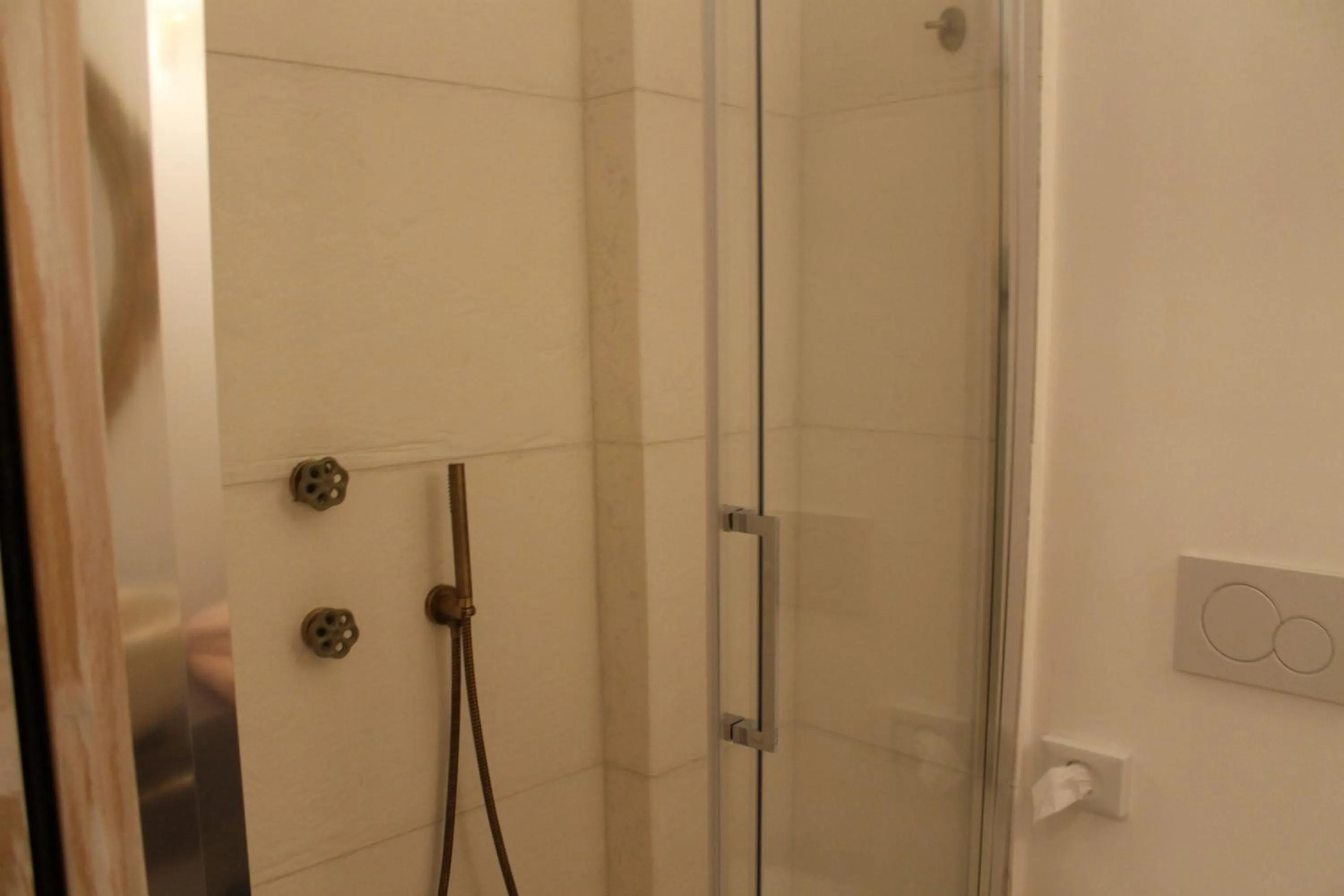 Bathroom in Torre Tresca B&B