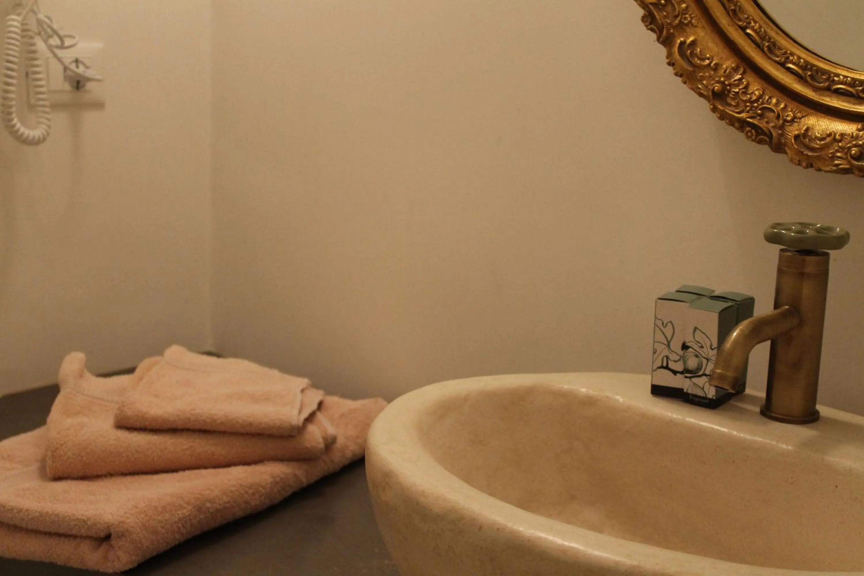 Bathroom in Torre Tresca B&B