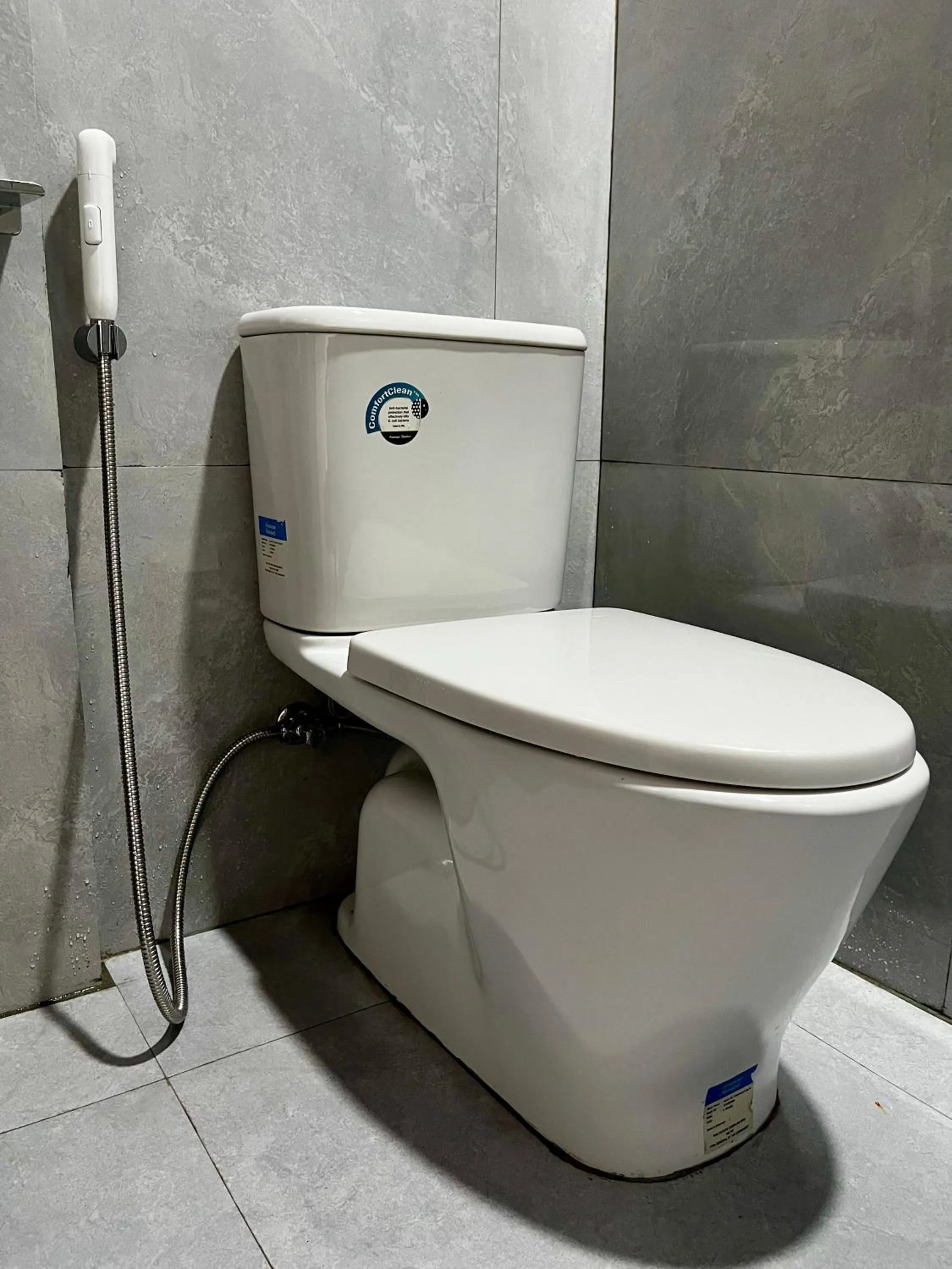 Toilet in Gokhon Guest House