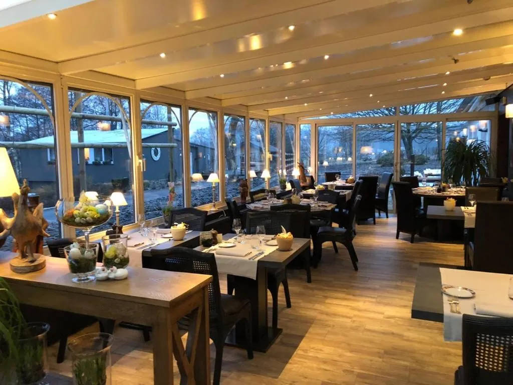 Restaurant/places to eat in Auberge la Hutte Lurette