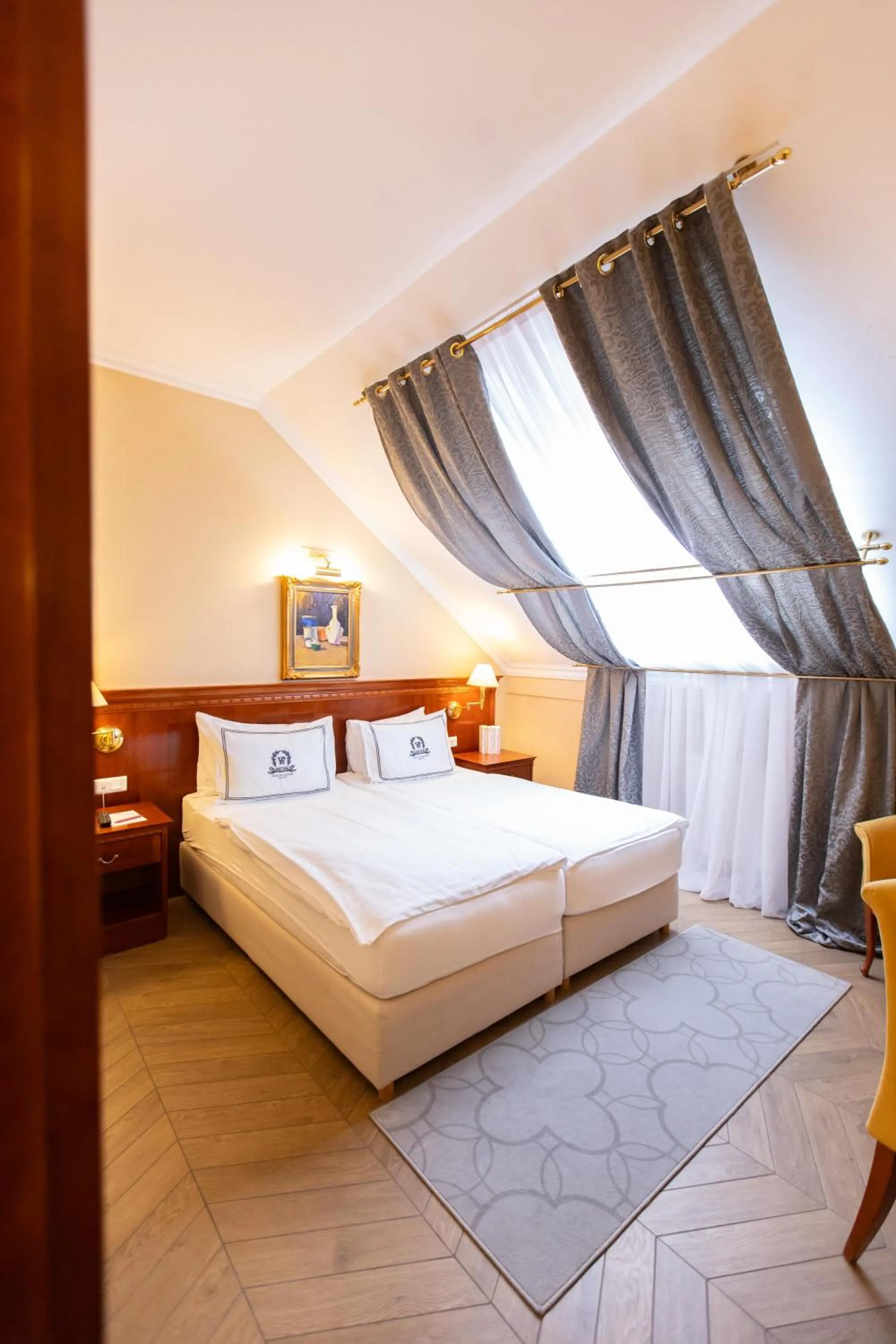 Bed in Hotel Waldinger