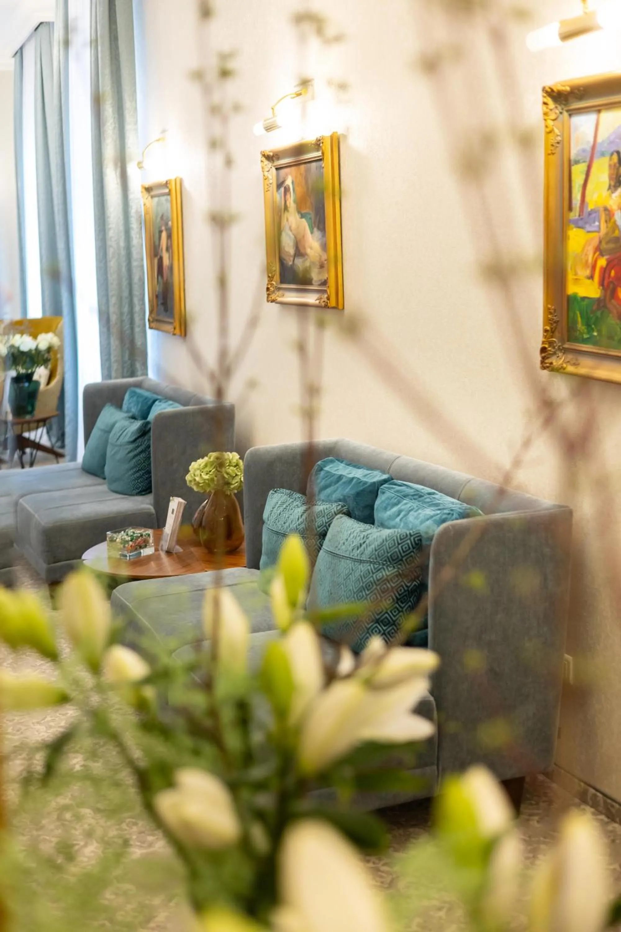 Seating area in Hotel Waldinger