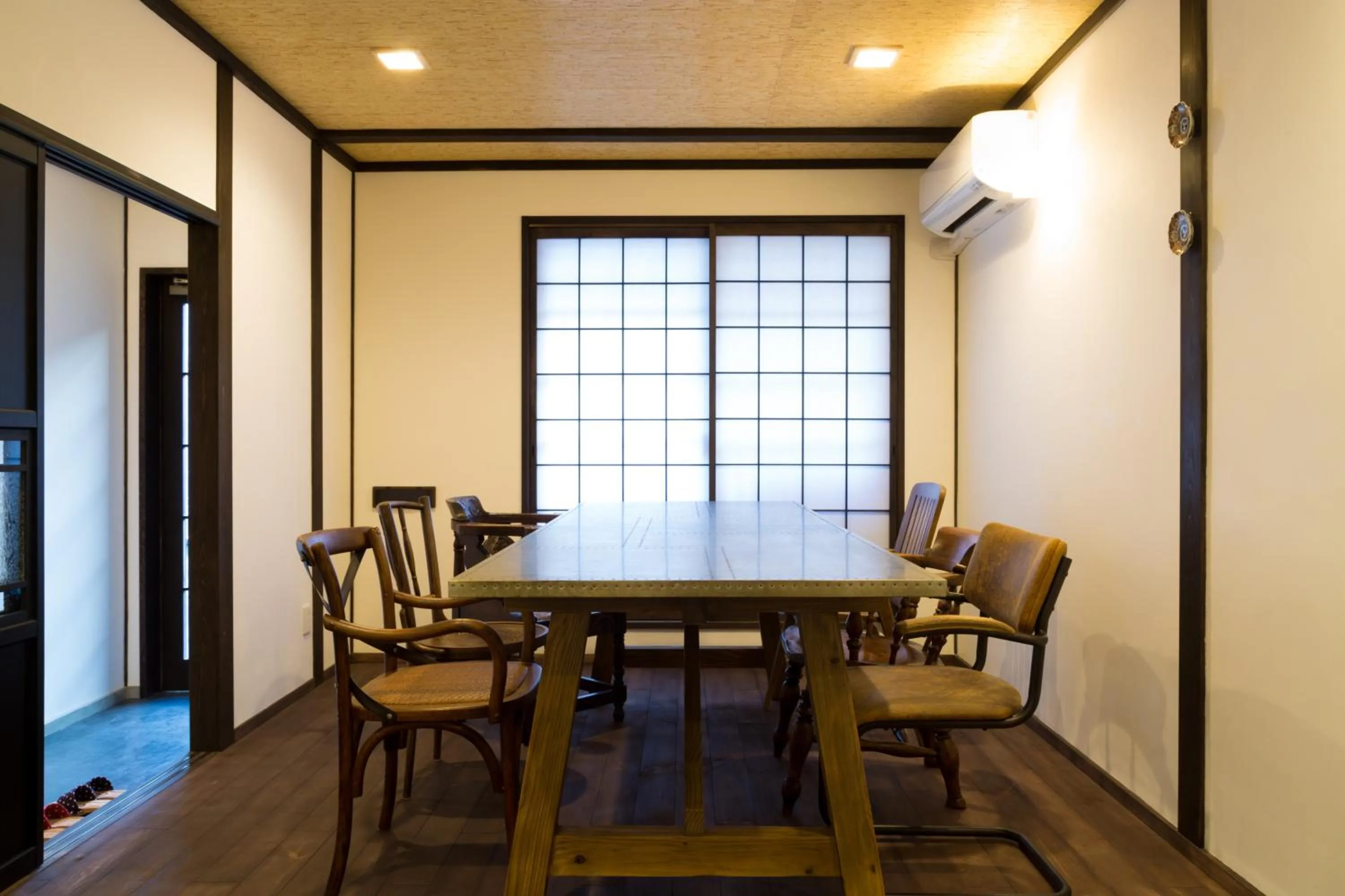 Dining area in Kyotoya Tsuki no Yu Bettei