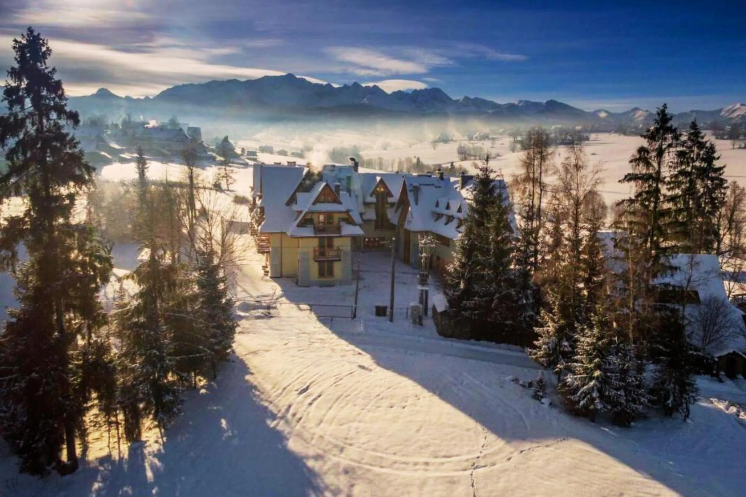Property building in ApartHotel Tatry de Luxe FizjoMedical & Spa