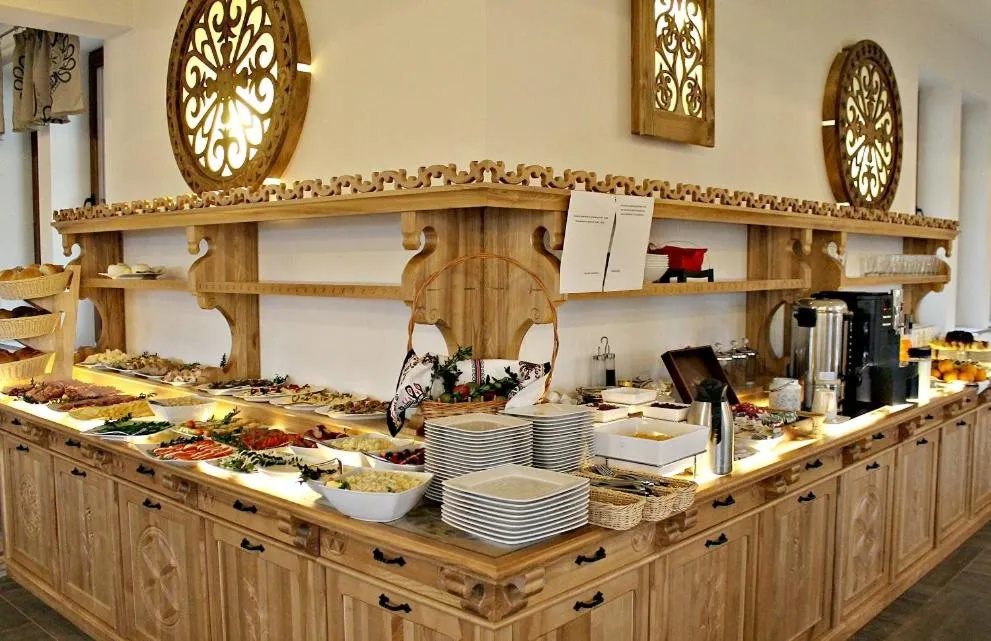 Breakfast in ApartHotel Tatry de Luxe FizjoMedical & Spa