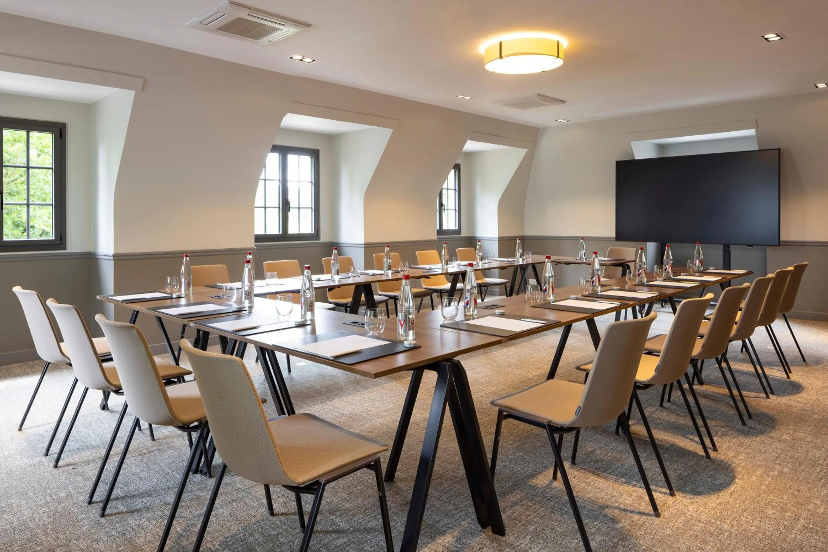 Meeting/conference room in Briqueterie Champagne, A Beauvallon Hotel & Spa