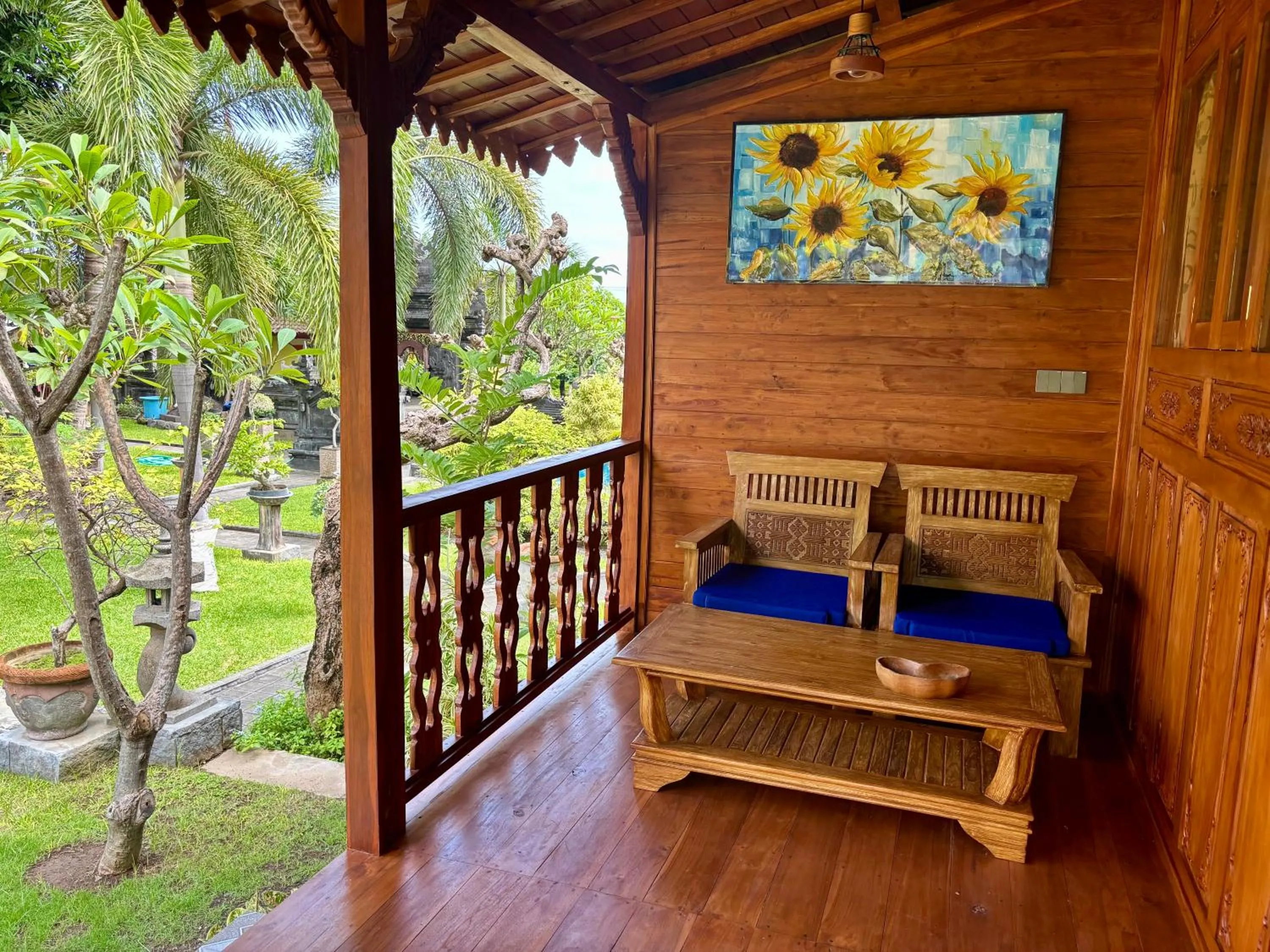Patio in Di Abian Villas