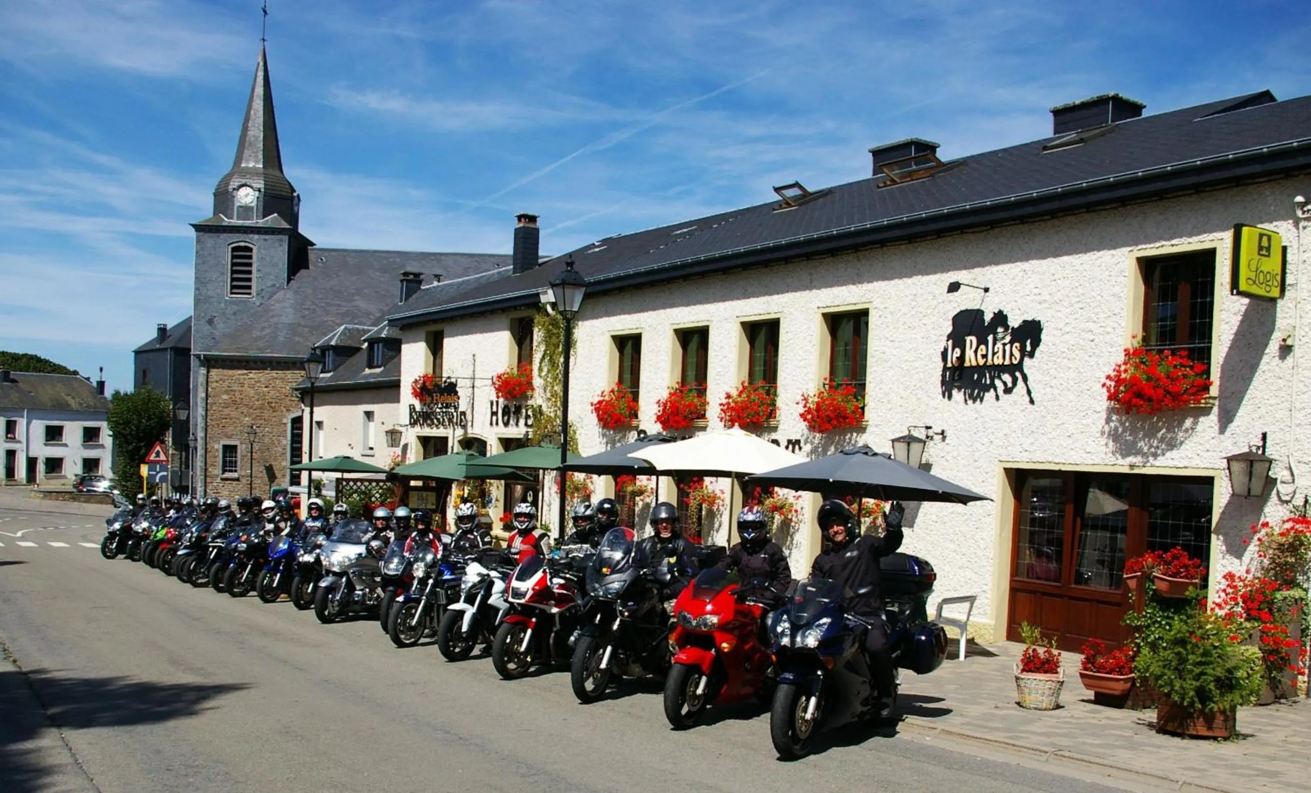 Facade/entrance in Auberge Le Relais