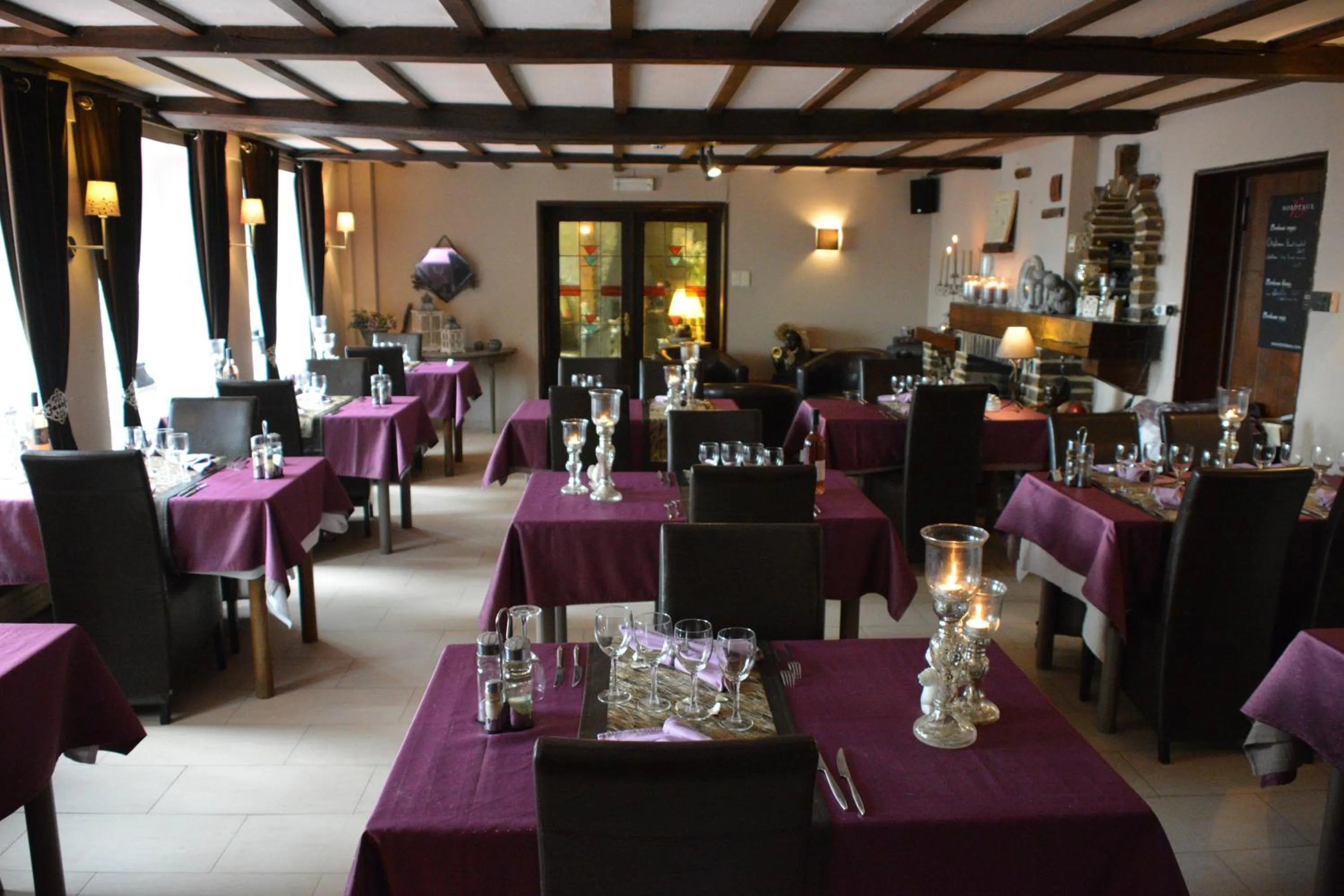 Restaurant/places to eat in Auberge Le Relais