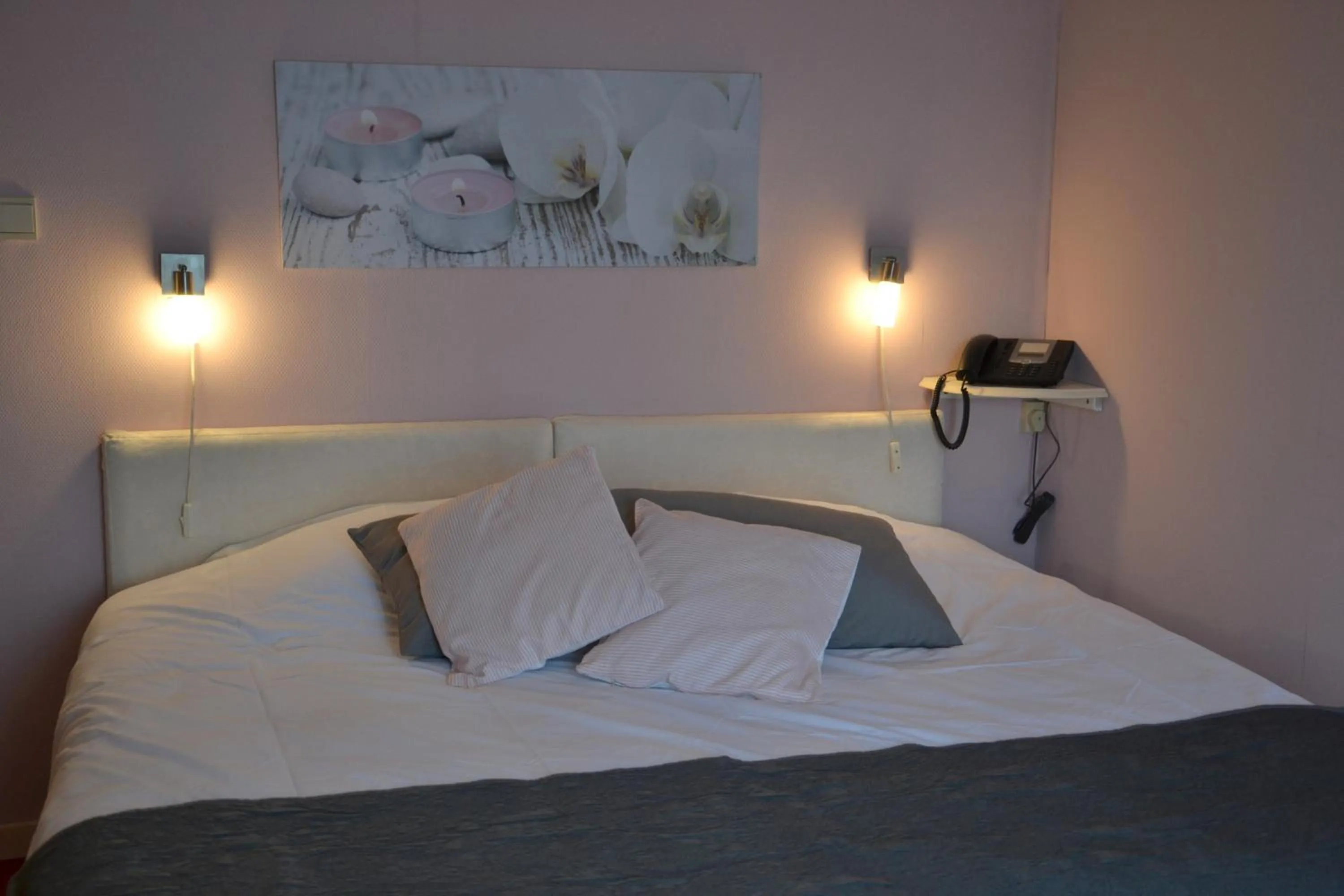 Pets, Bed in Auberge Le Relais