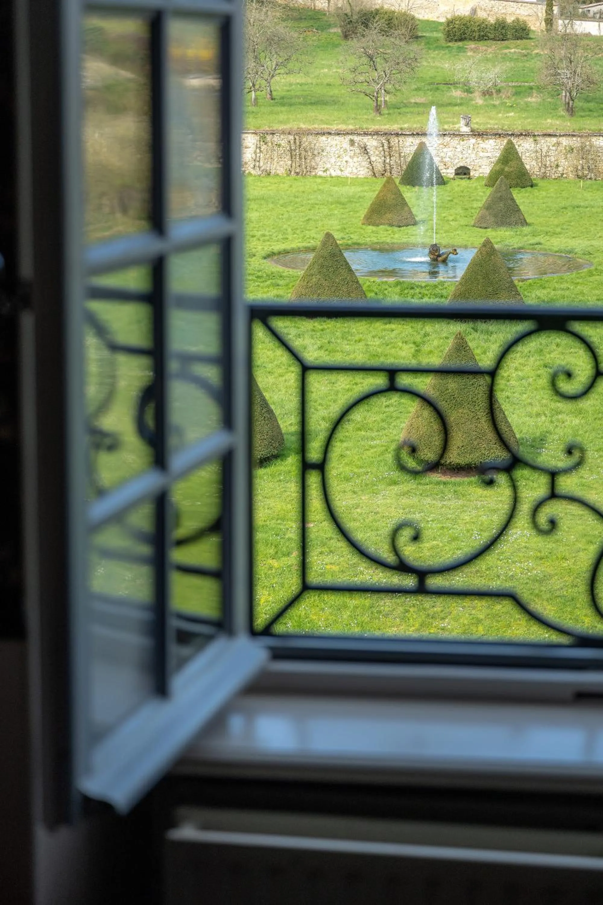 Garden view in Le Château d'Etoges - Champagne