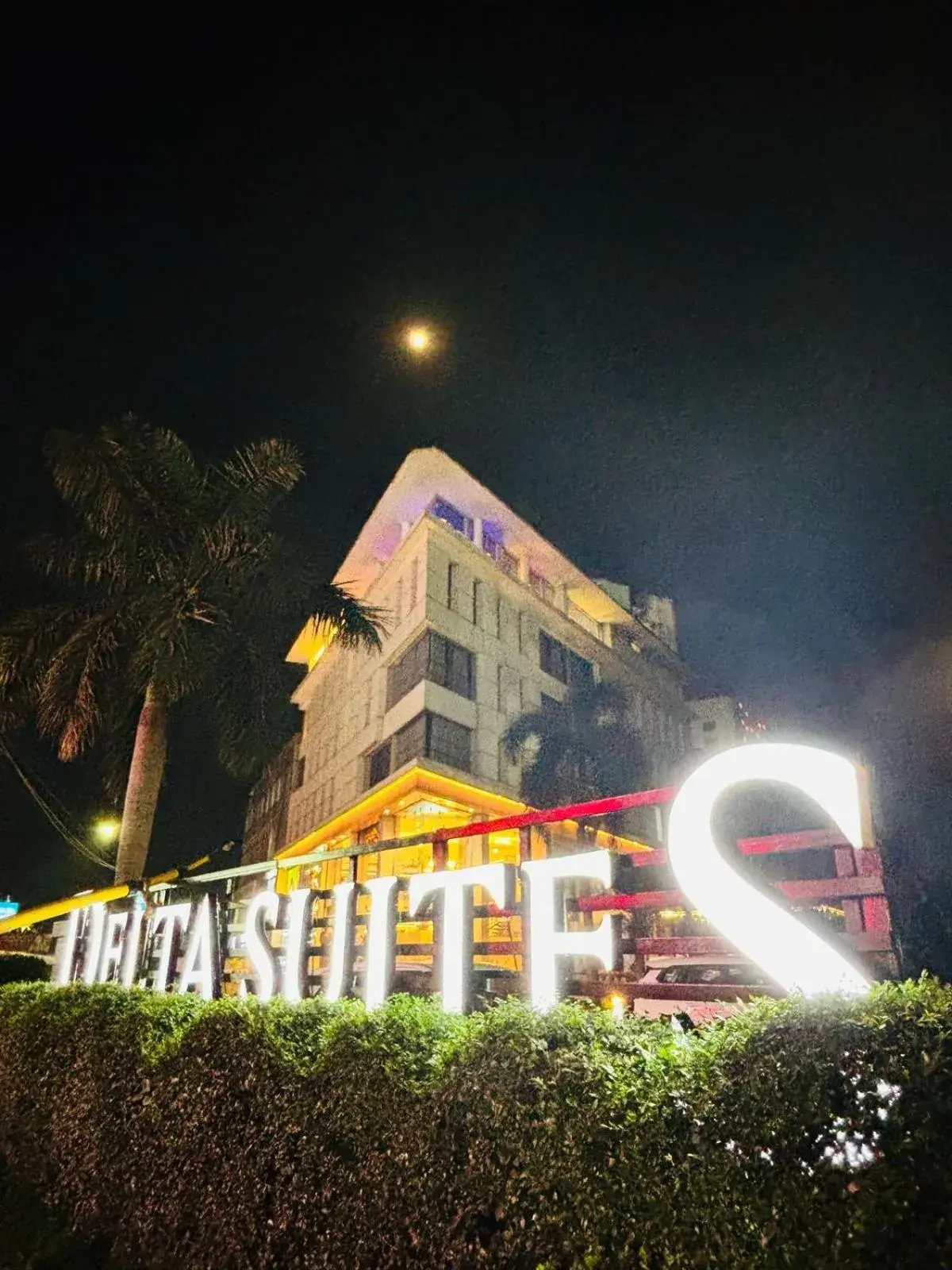 Delta Suites - The Soothing Luxury Delta Suites - The Soothing Luxury