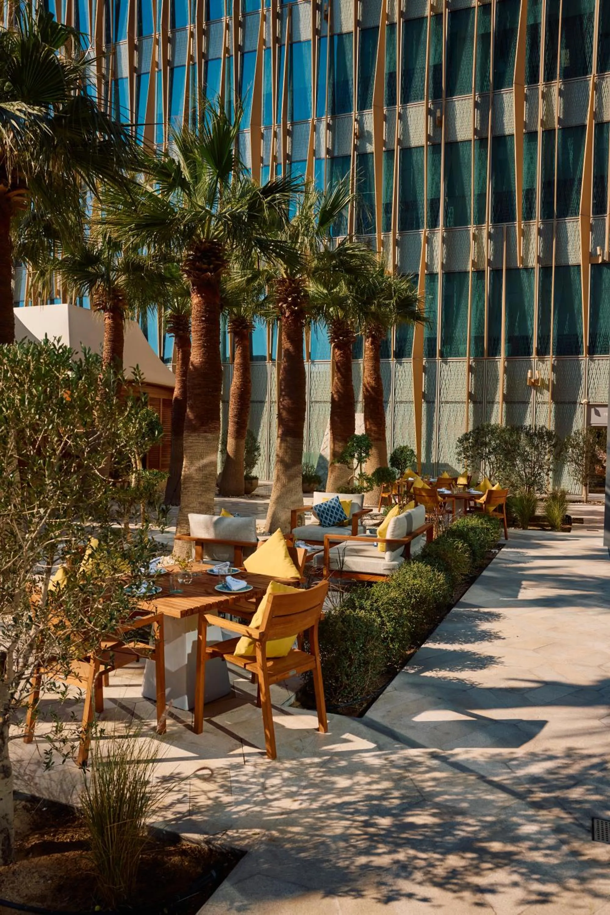 Restaurant/places to eat in Four Seasons Hotel Kuwait at Burj Alshaya